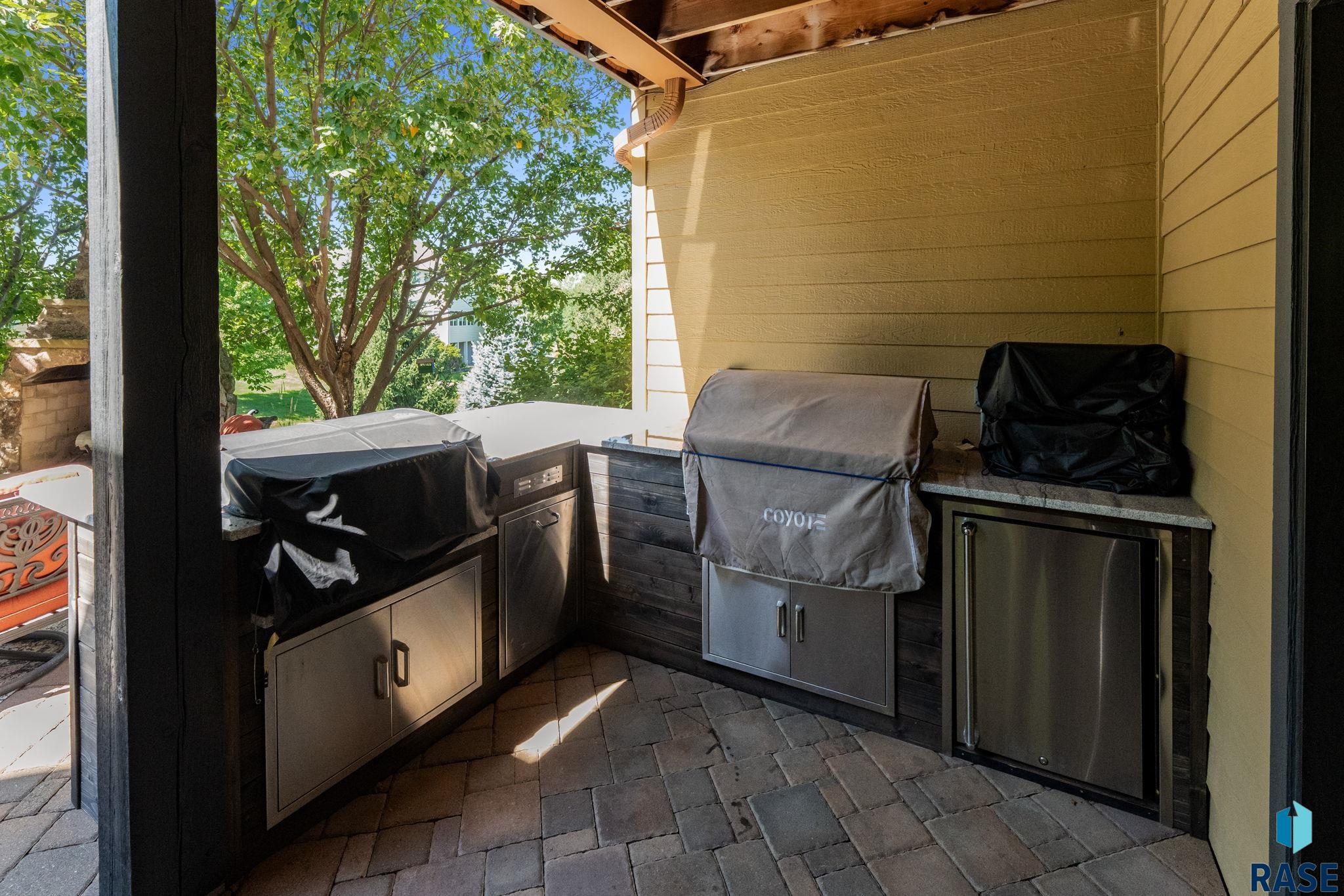 main property photo 81