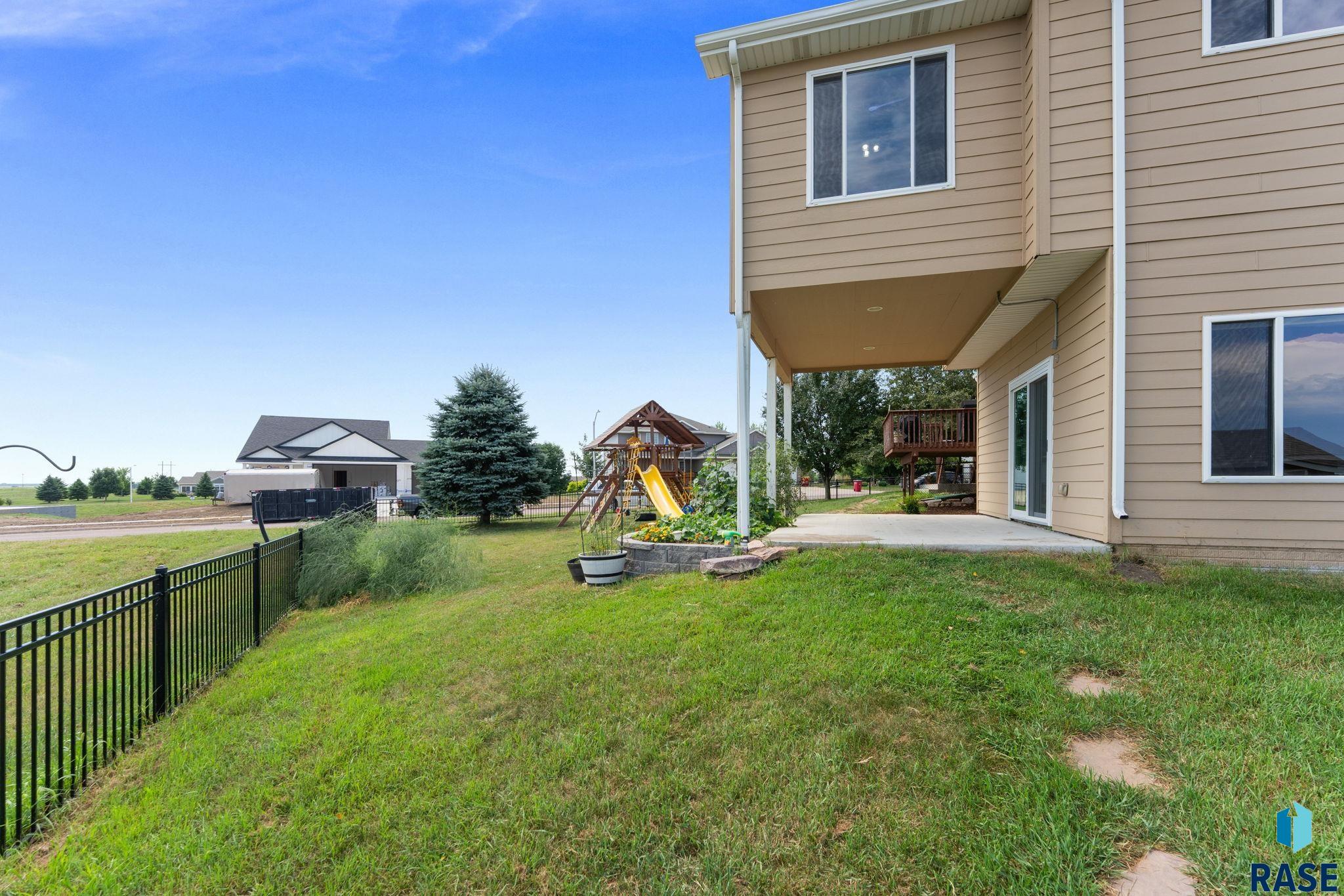 main property photo 66