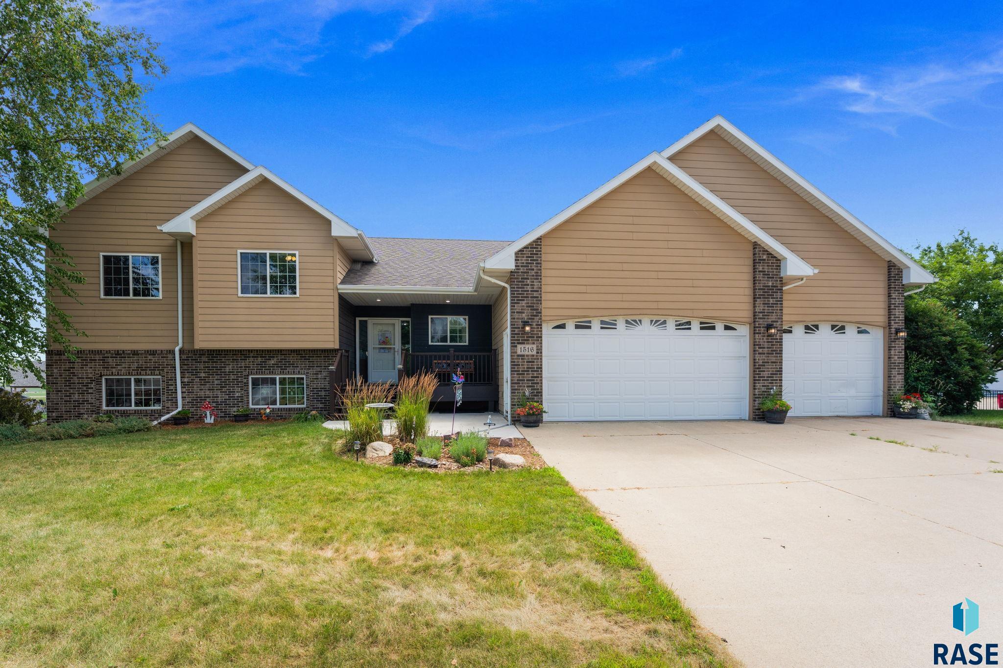 main property photo 70