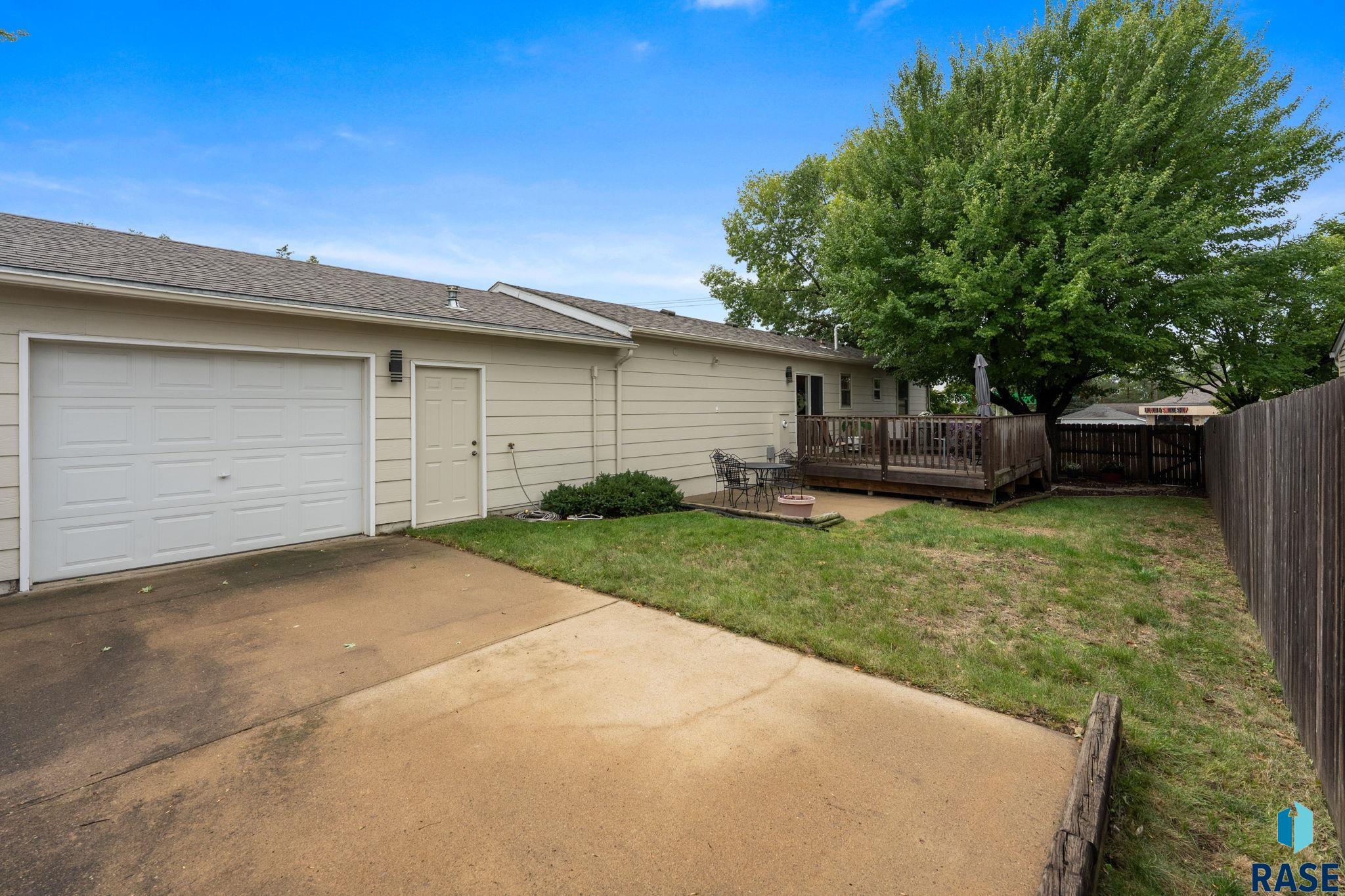 main property photo 53