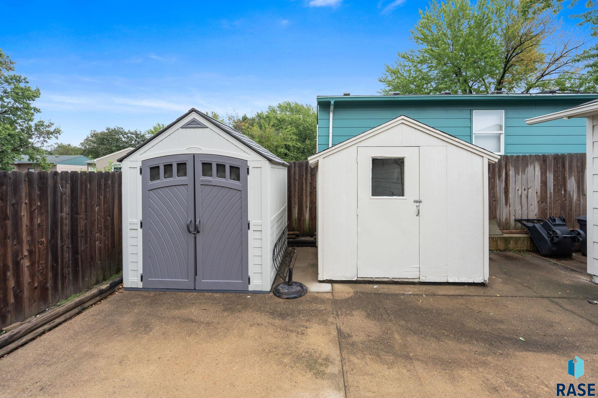 main property photo 54