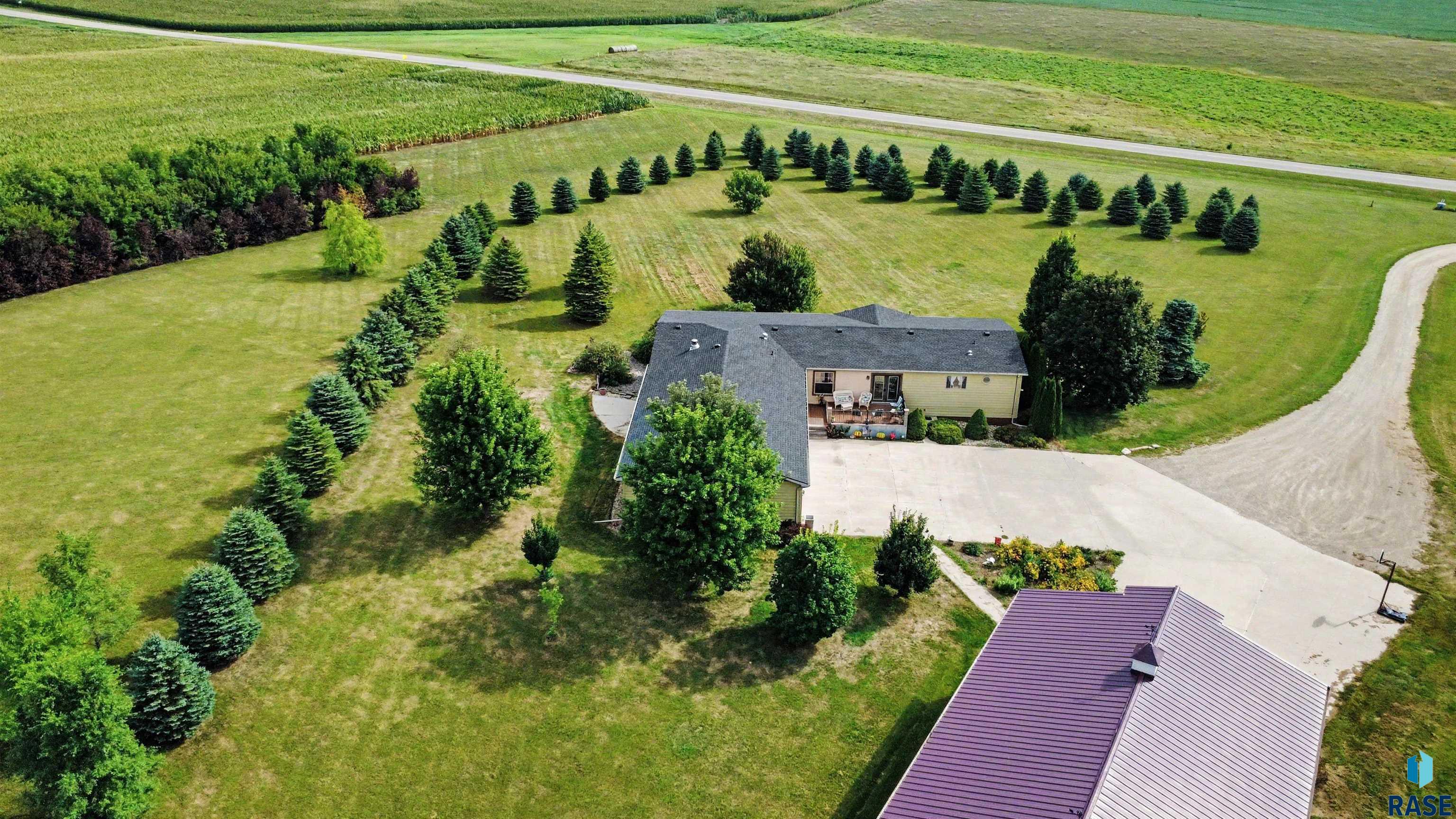 main property photo 45