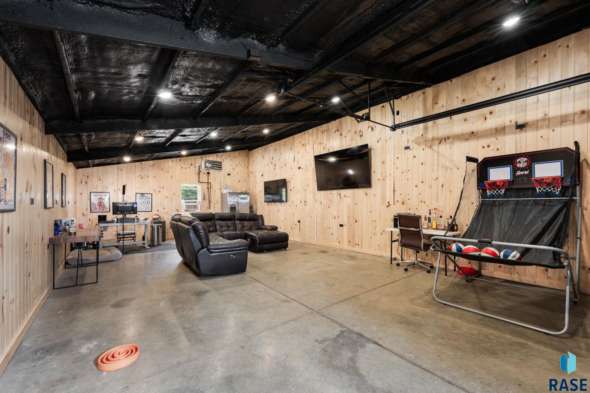 main property photo 54