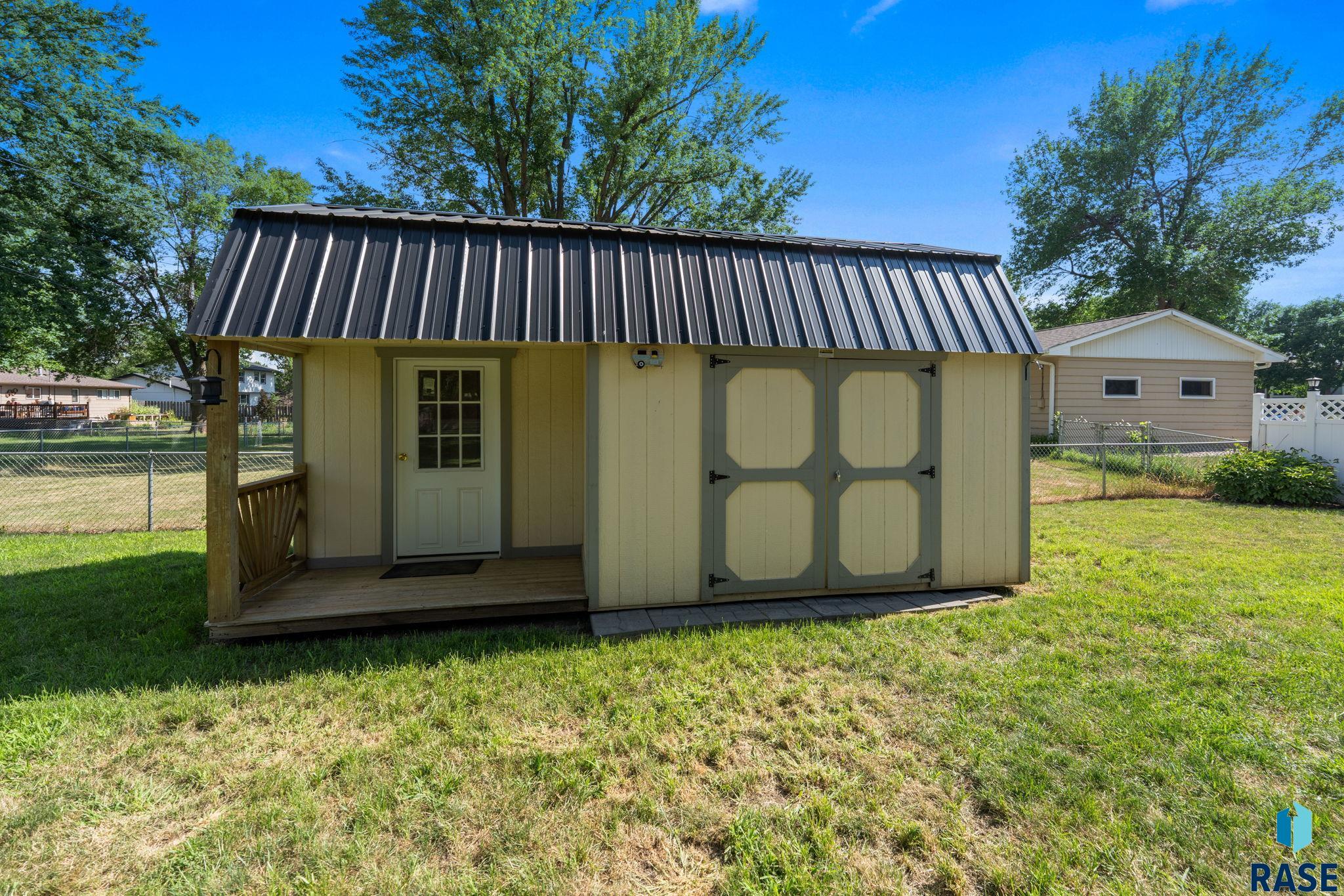 main property photo 49
