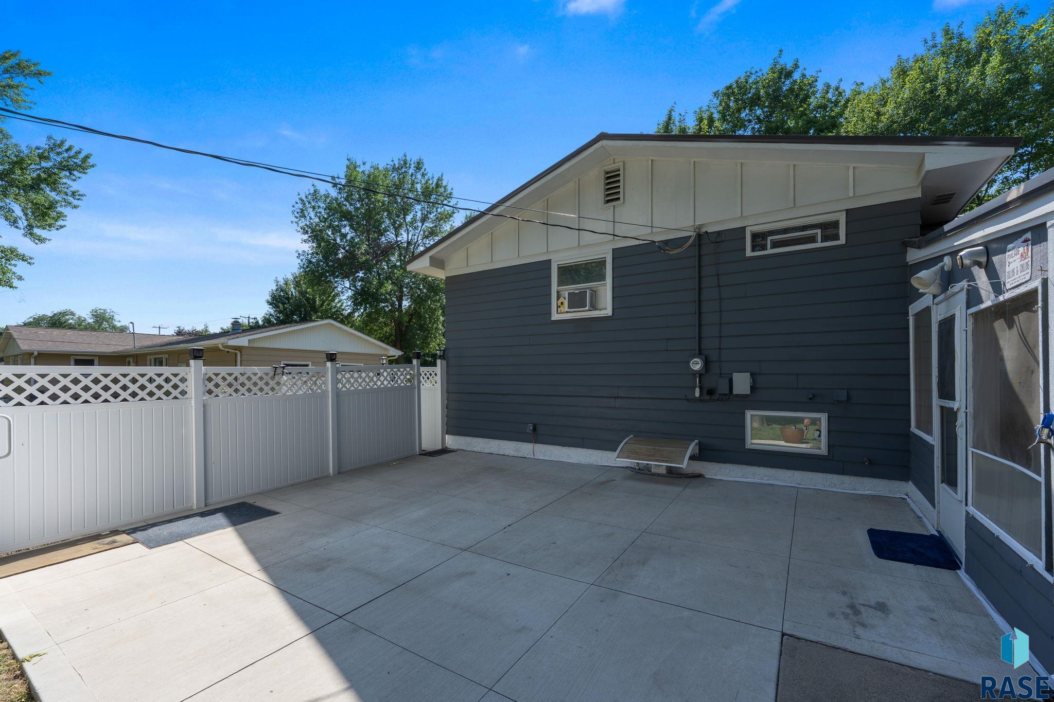 main property photo 53