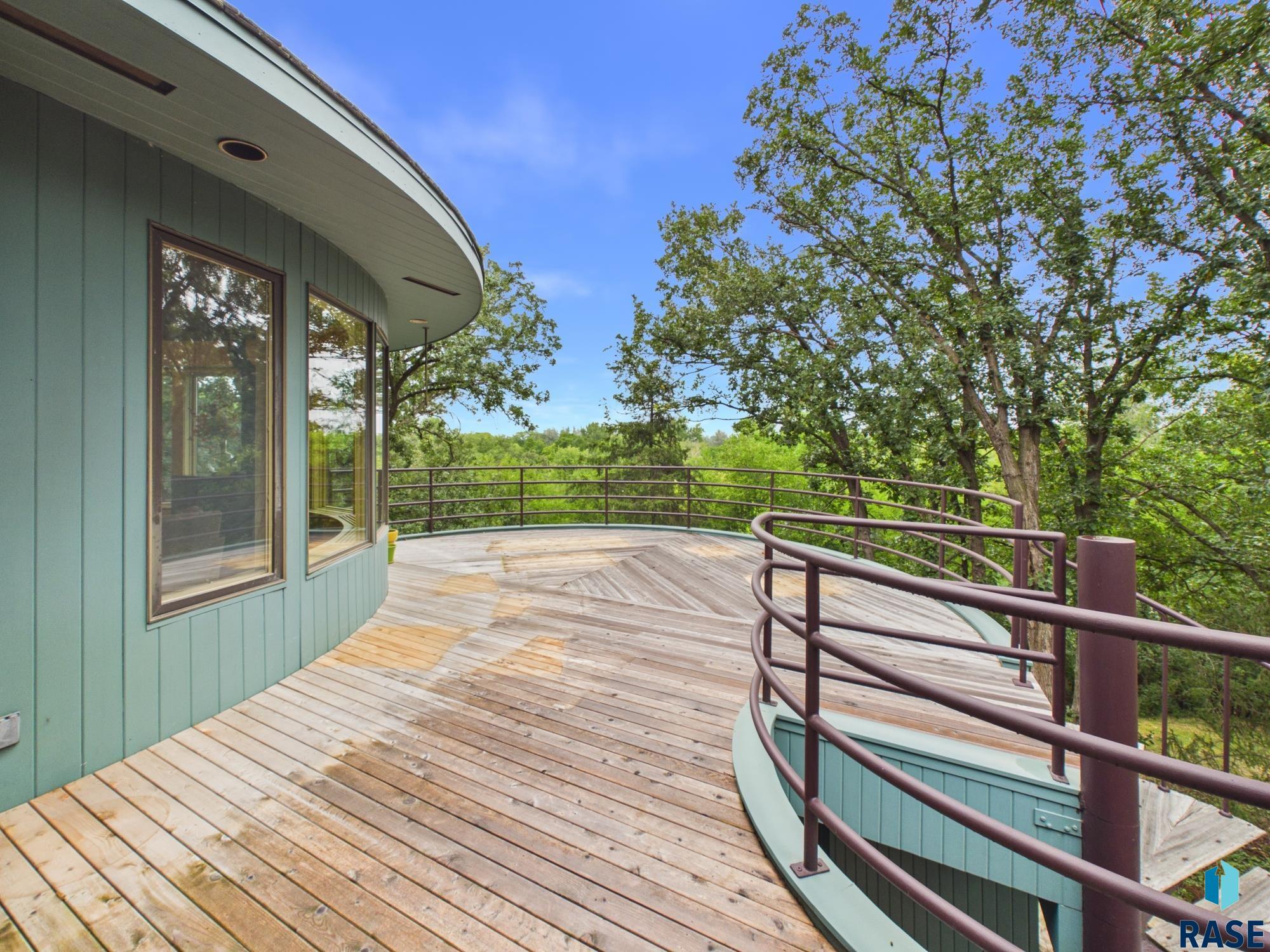 main property photo 42