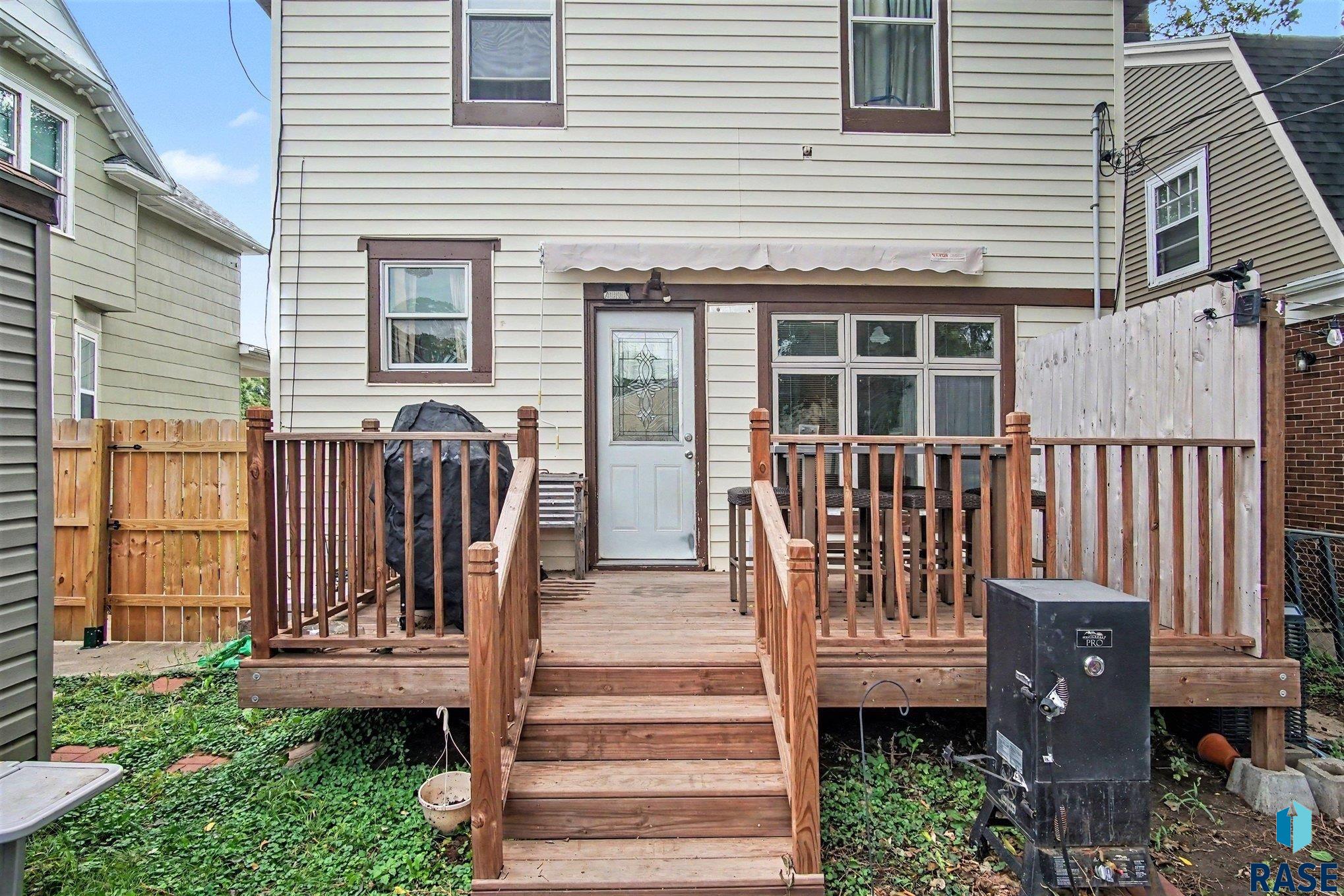 main property photo 17