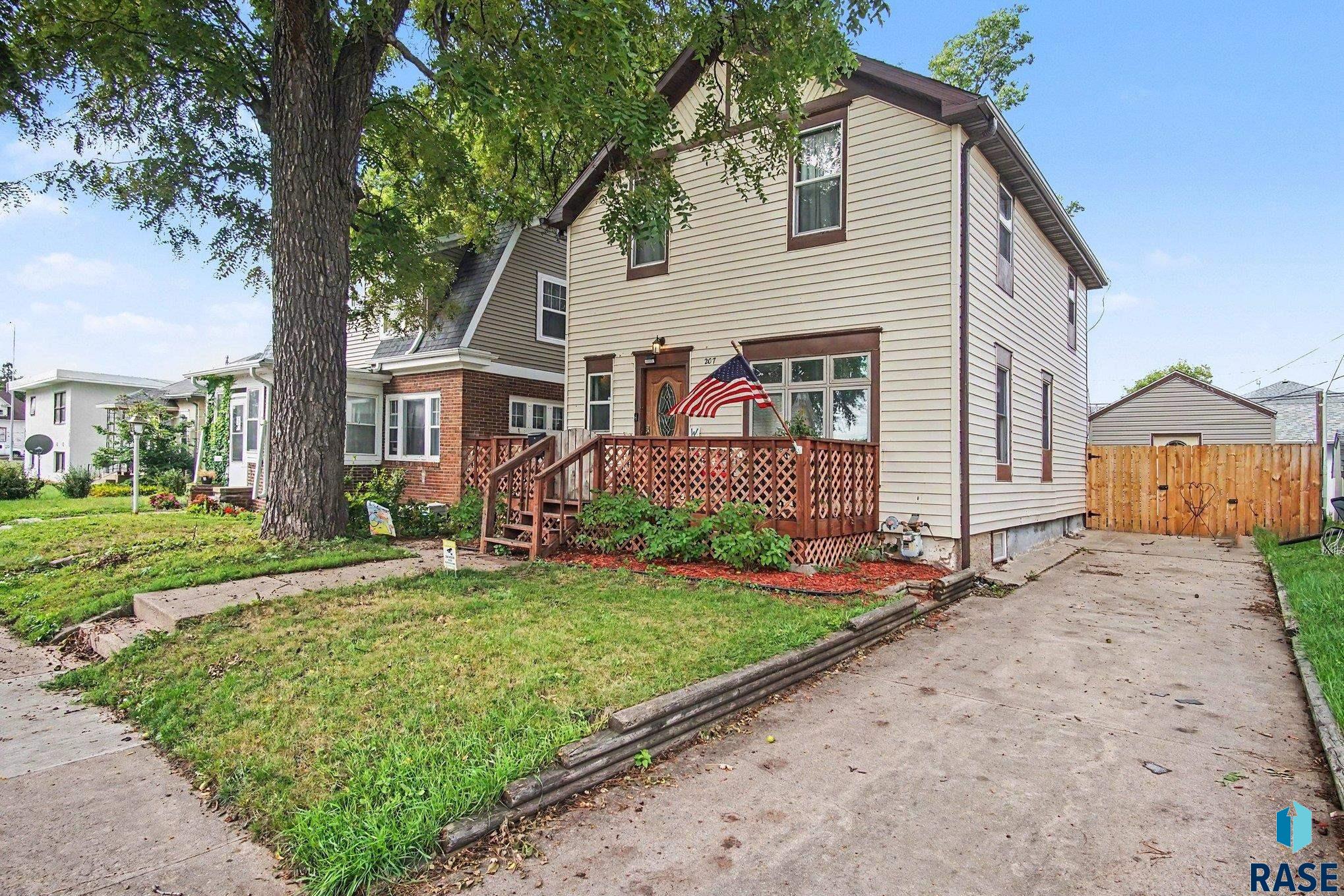 main property photo 18