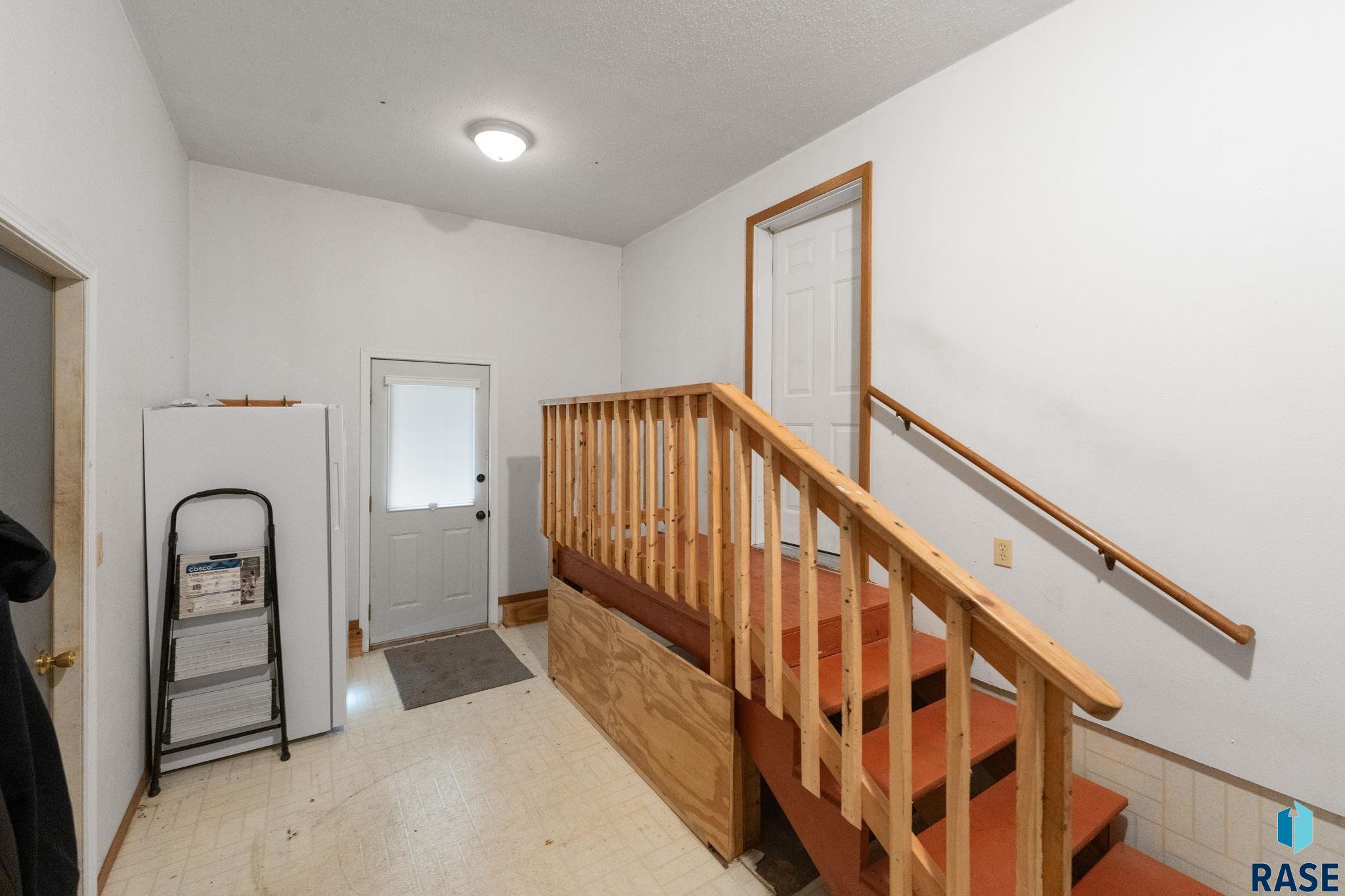 main property photo 59