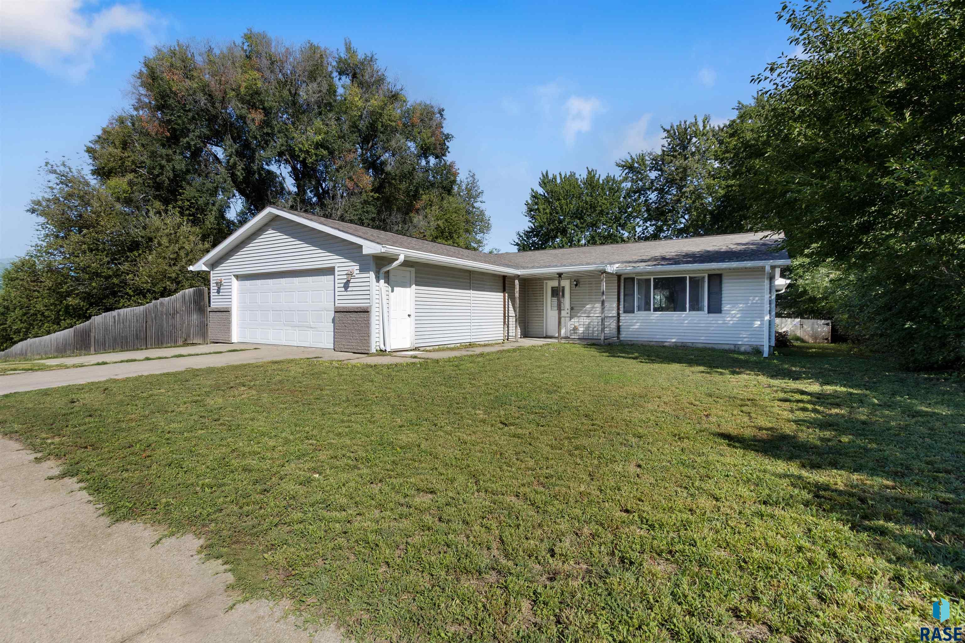 main property photo 0