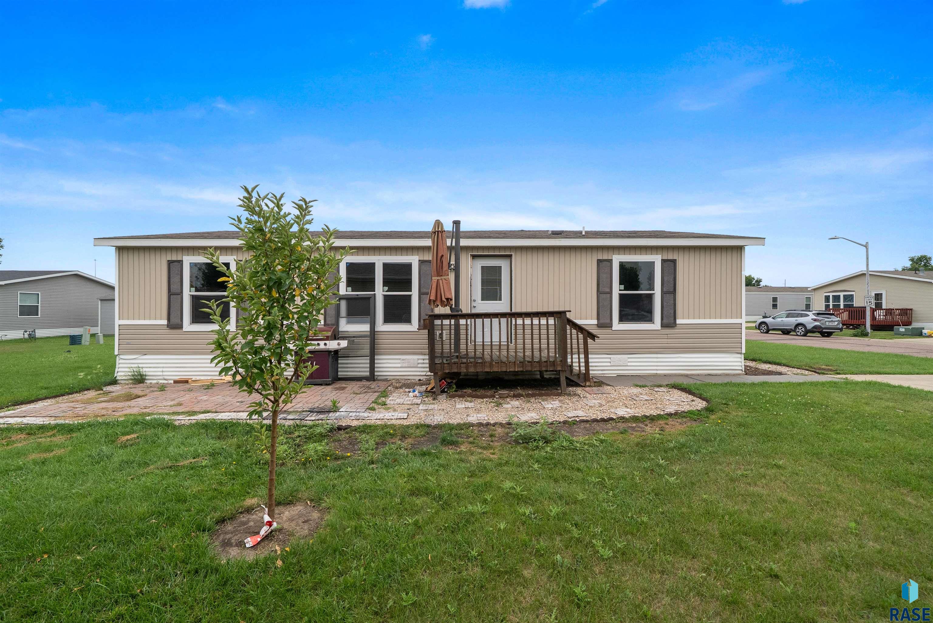 main property photo 0
