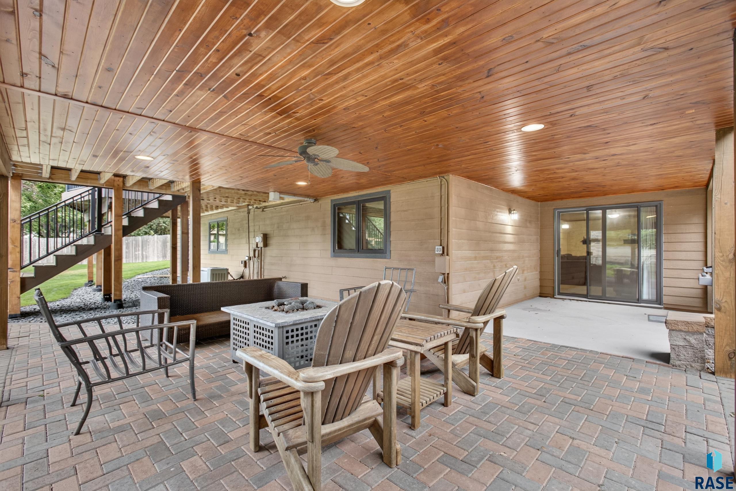 main property photo 50