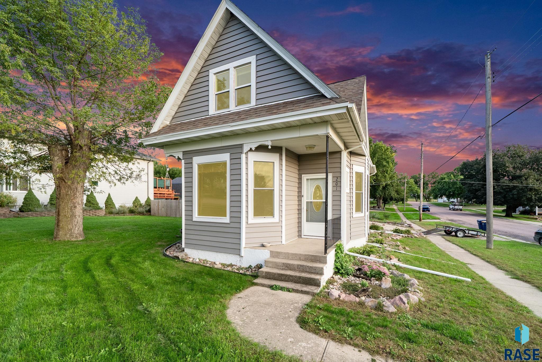 main property photo 0