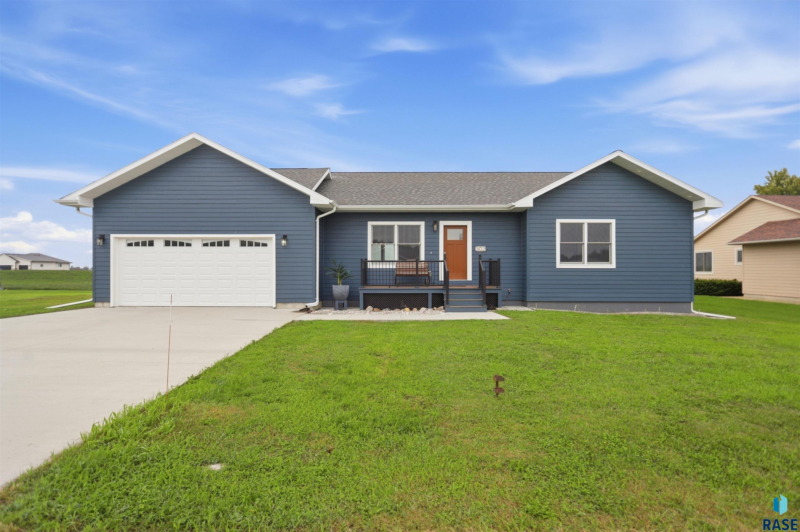 main property photo 0