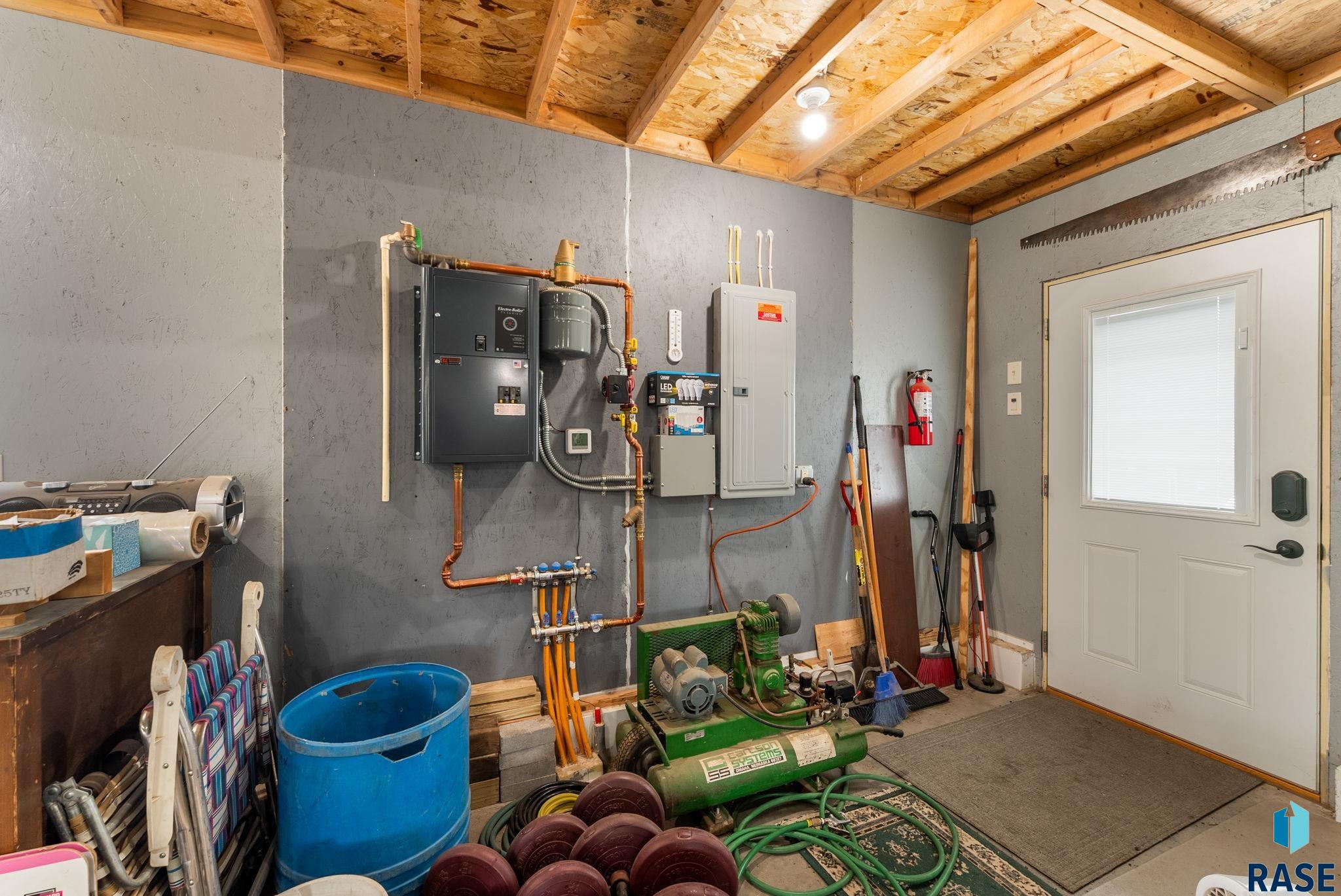 main property photo 48