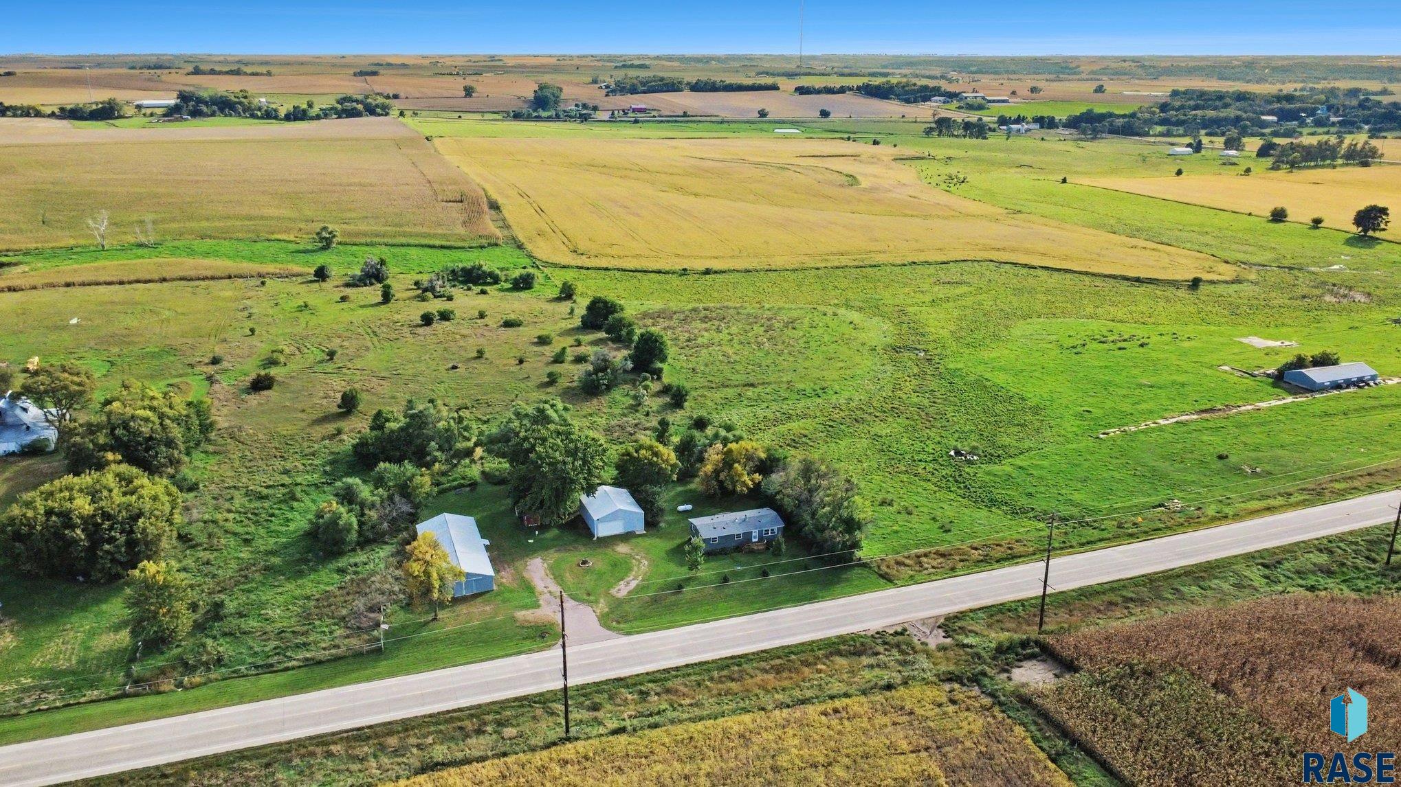 main property photo 0