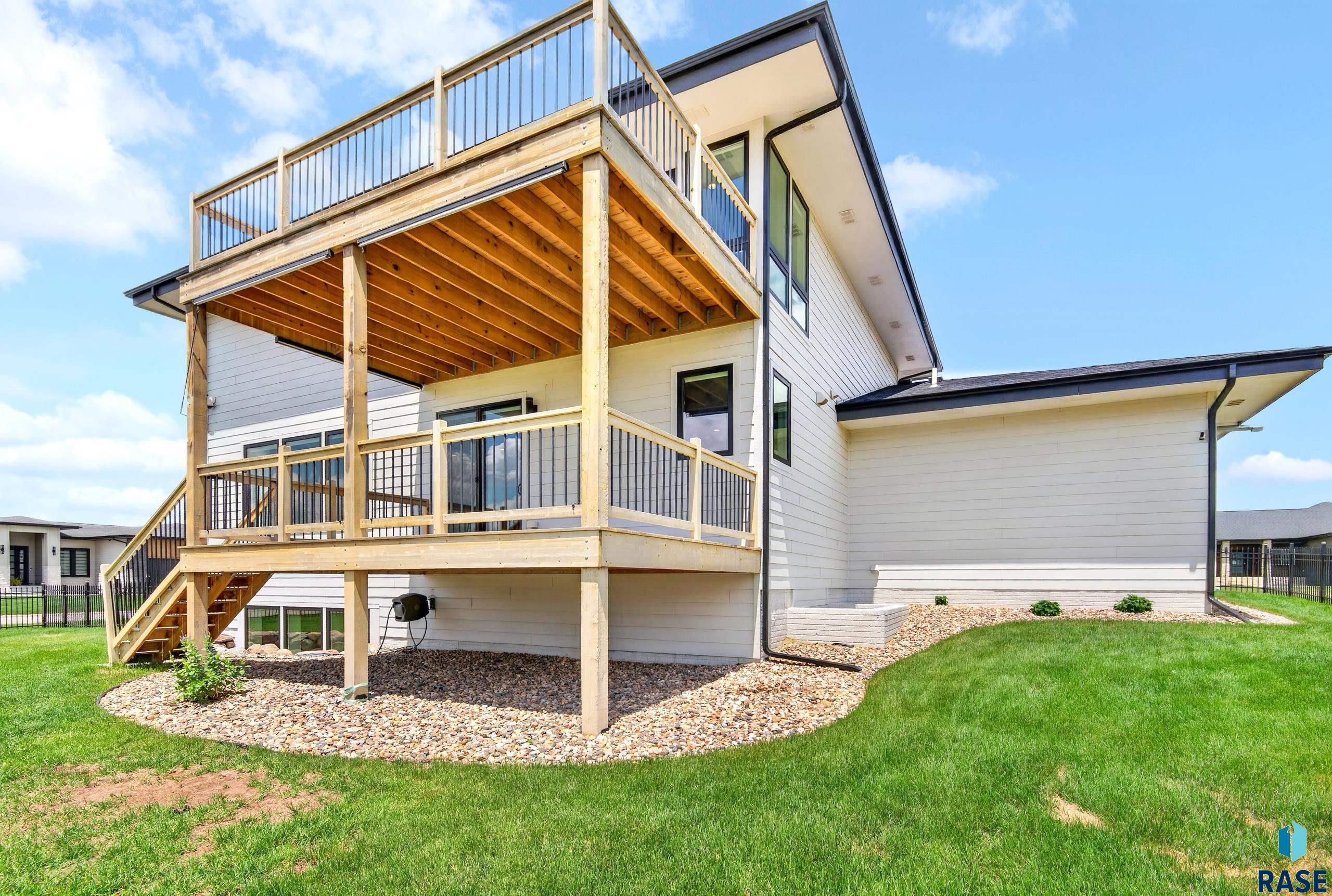 main property photo 78