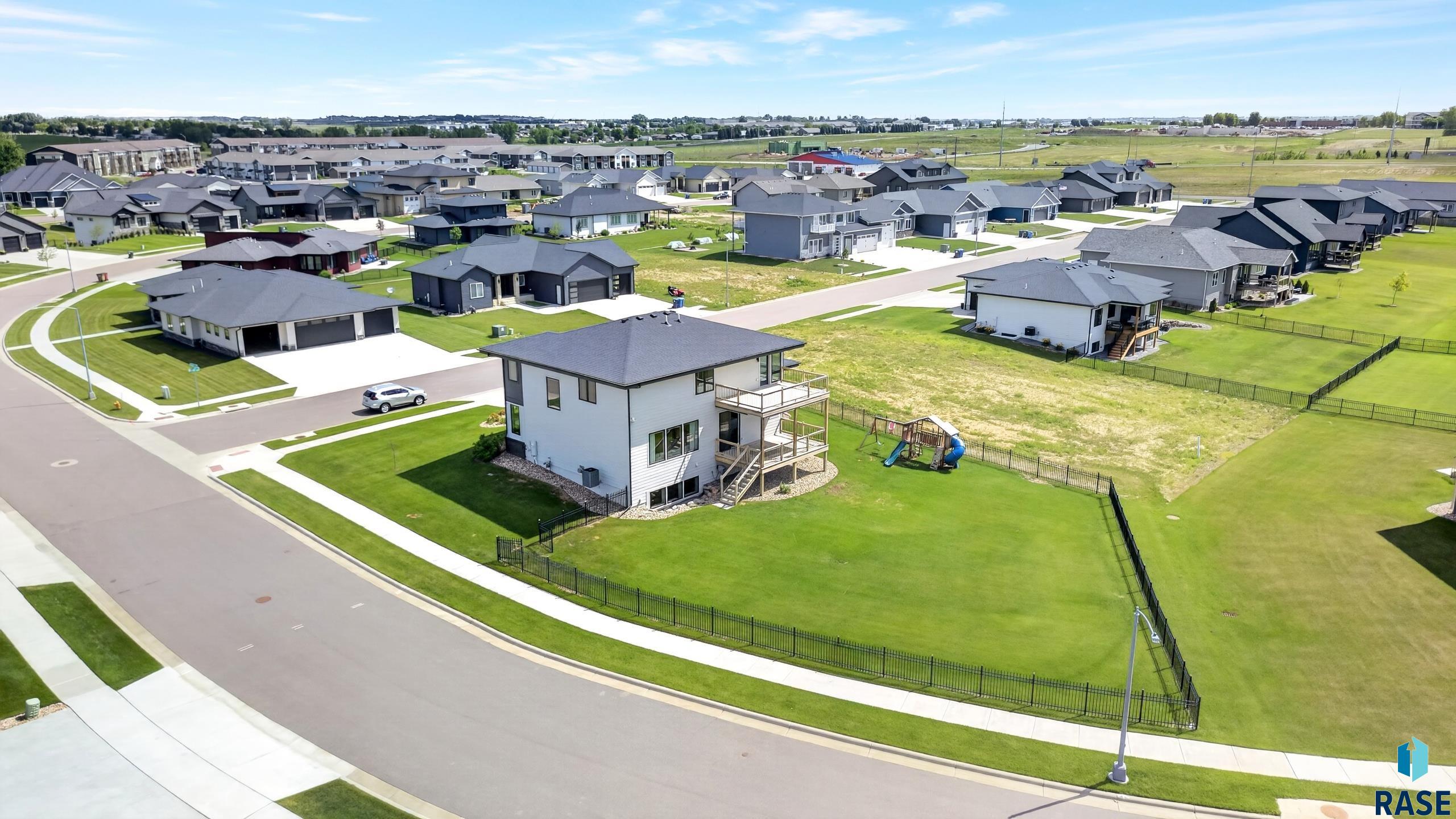 main property photo 82