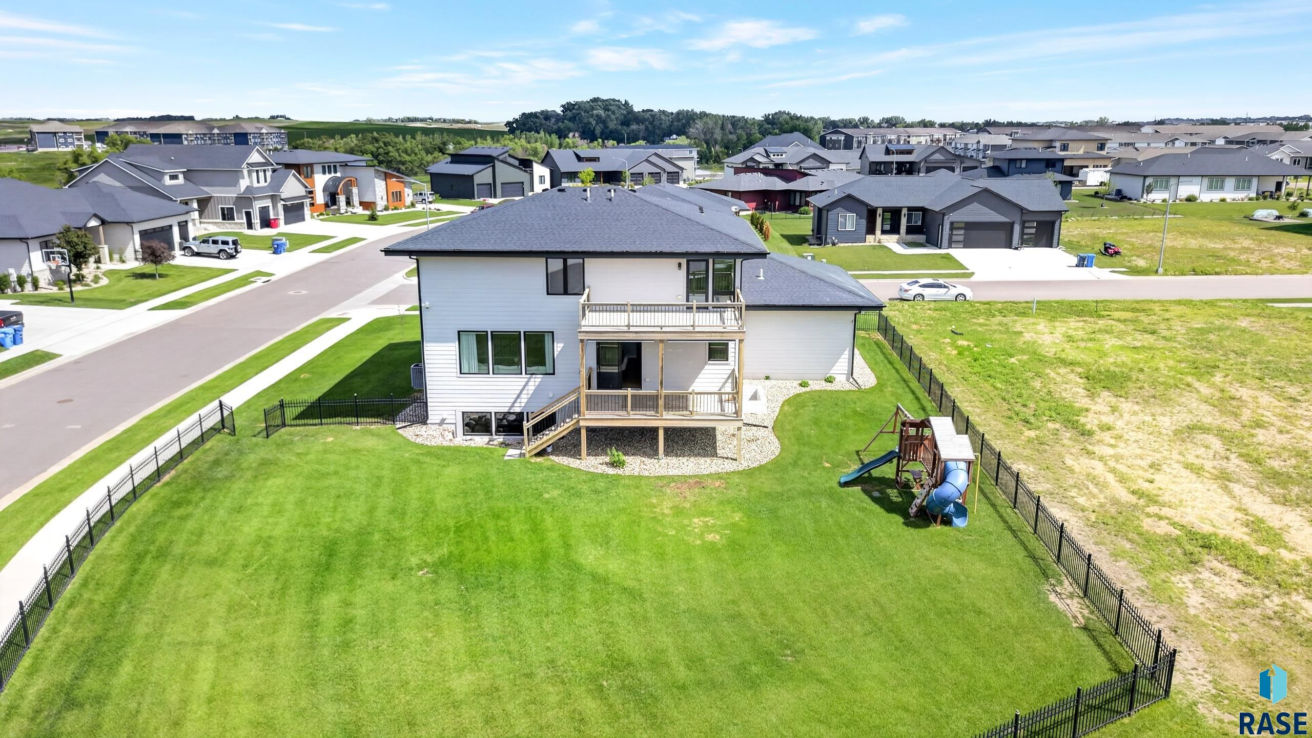 main property photo 83