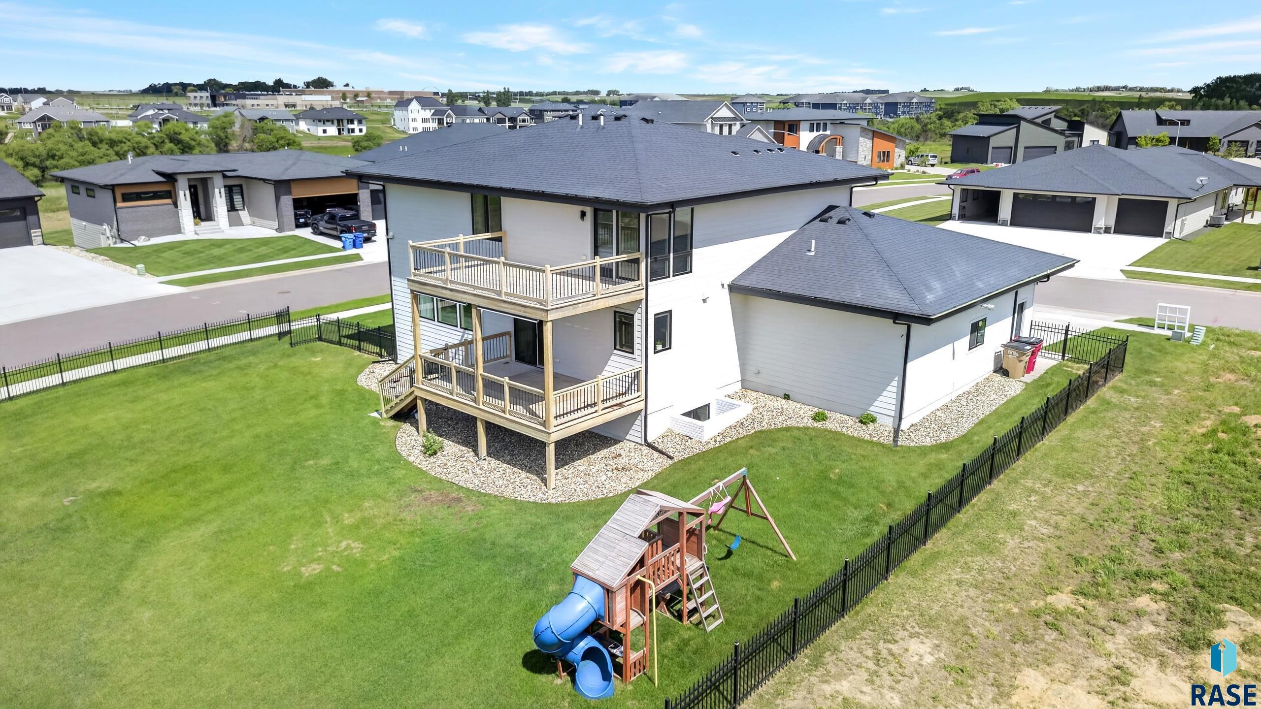 main property photo 84