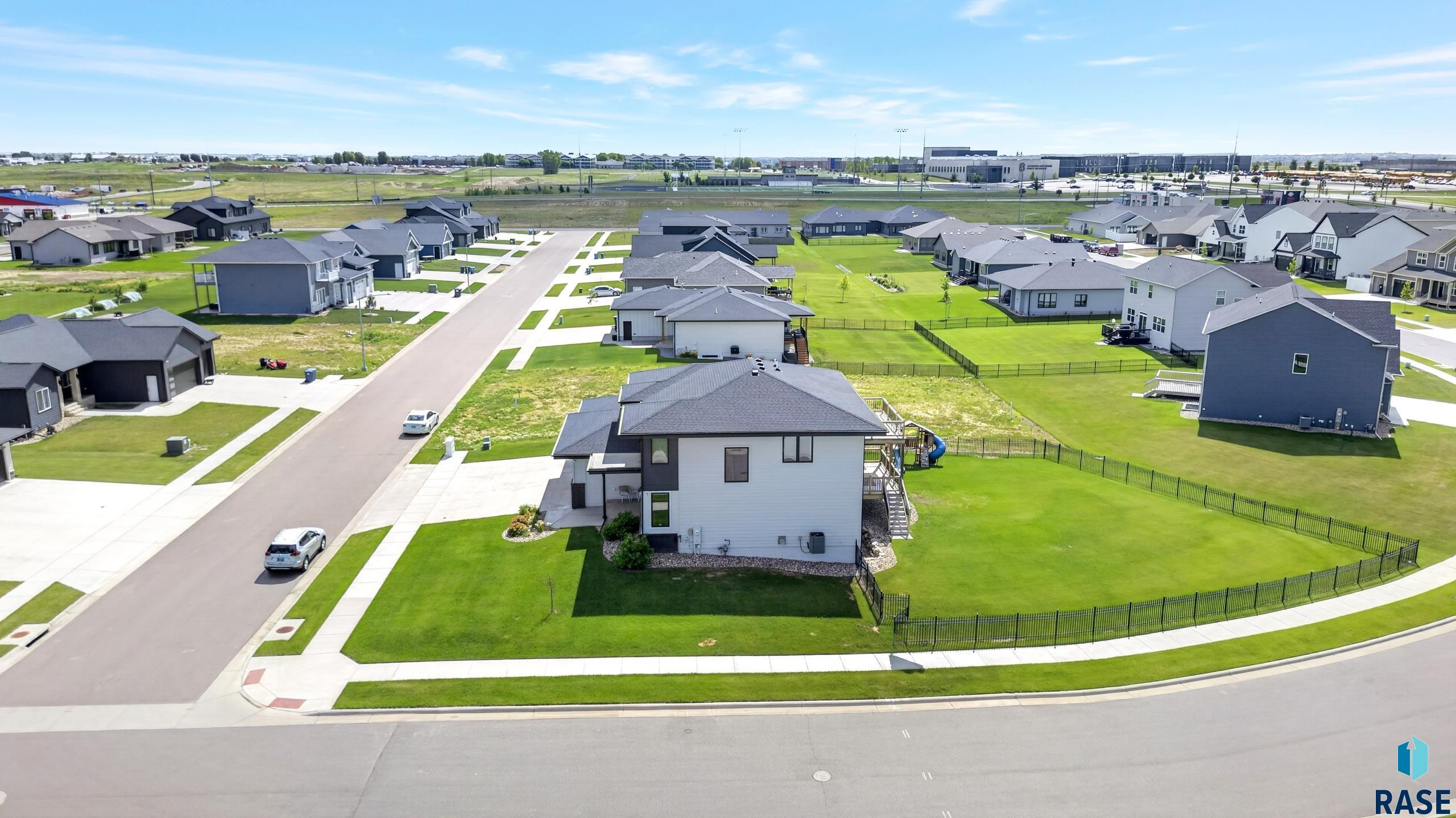 main property photo 88