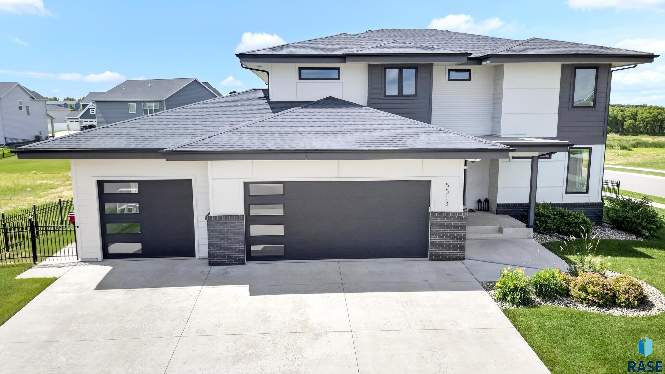main property photo 98