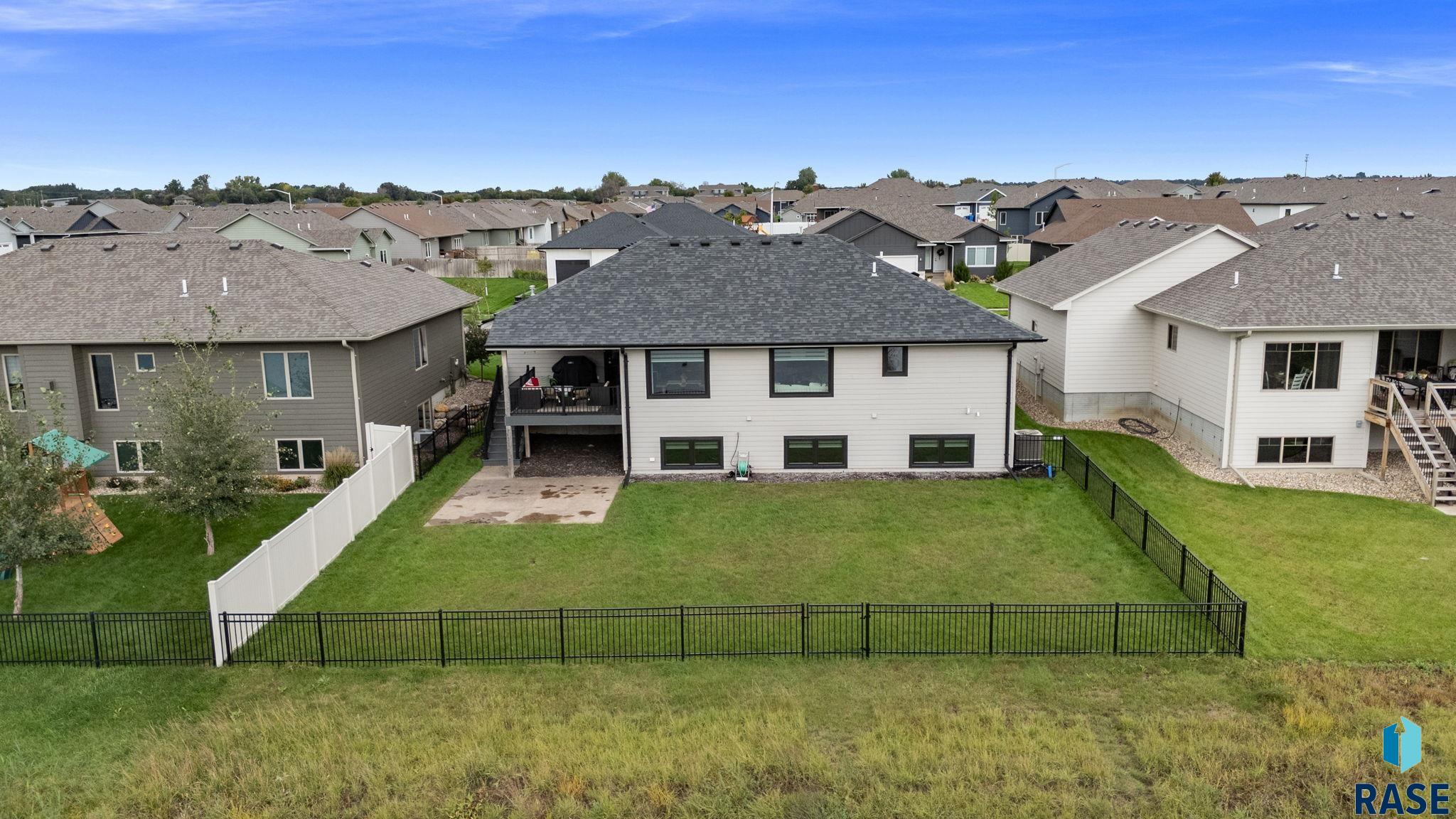 main property photo 53