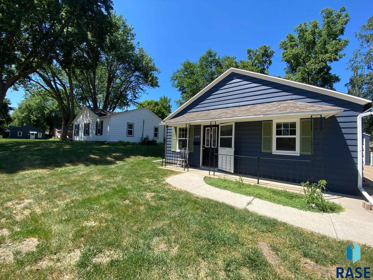 main property photo 0