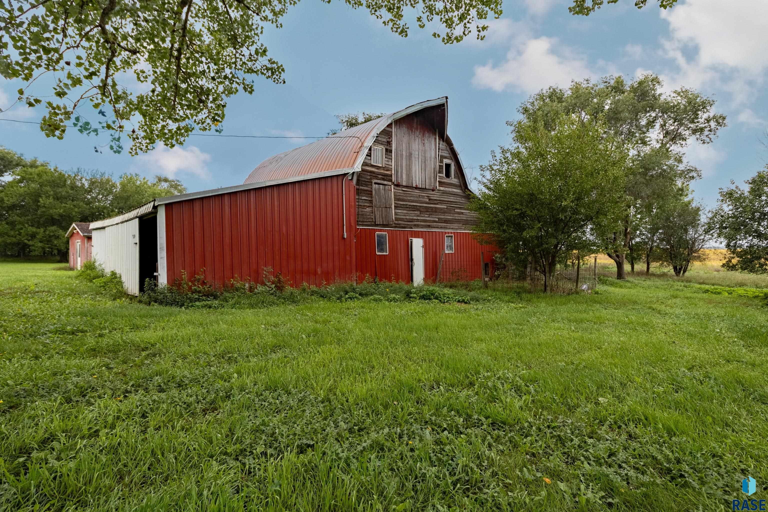 main property photo 21