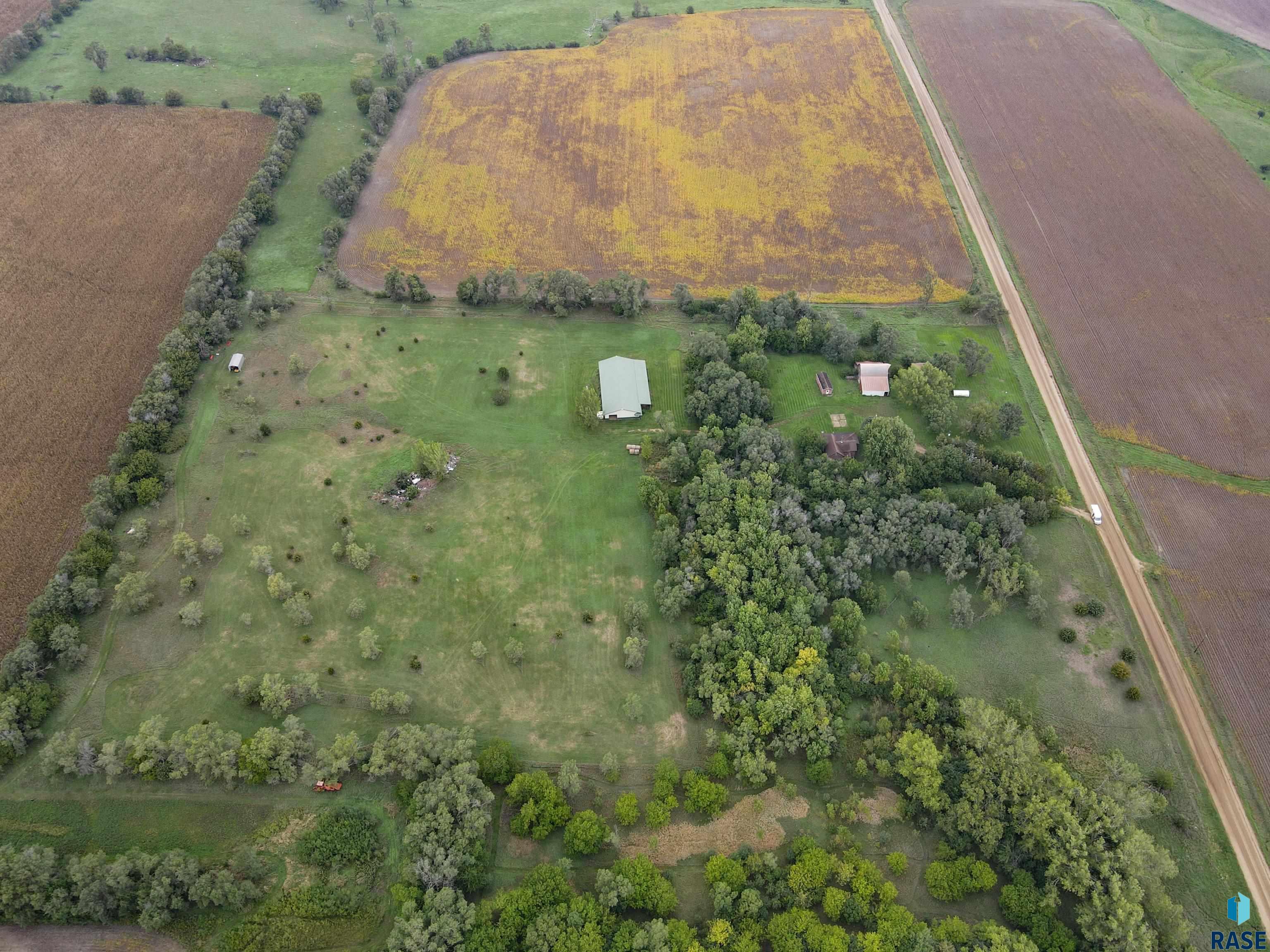 main property photo 6