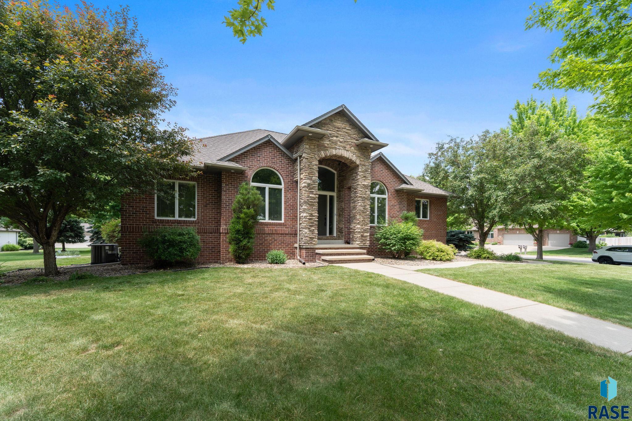 main property photo 0