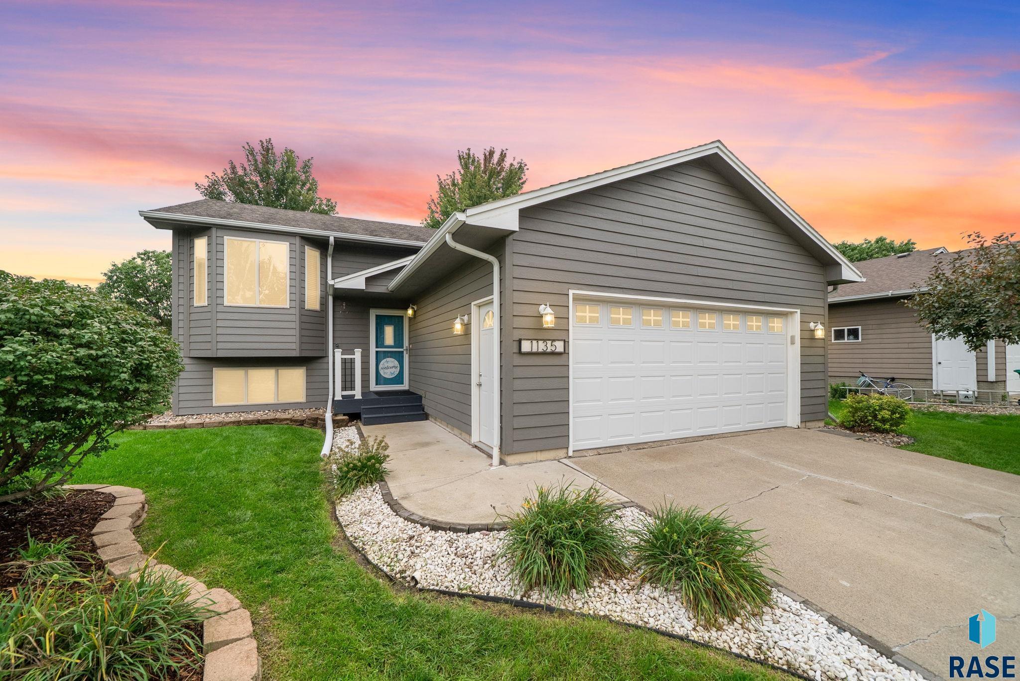 main property photo 0