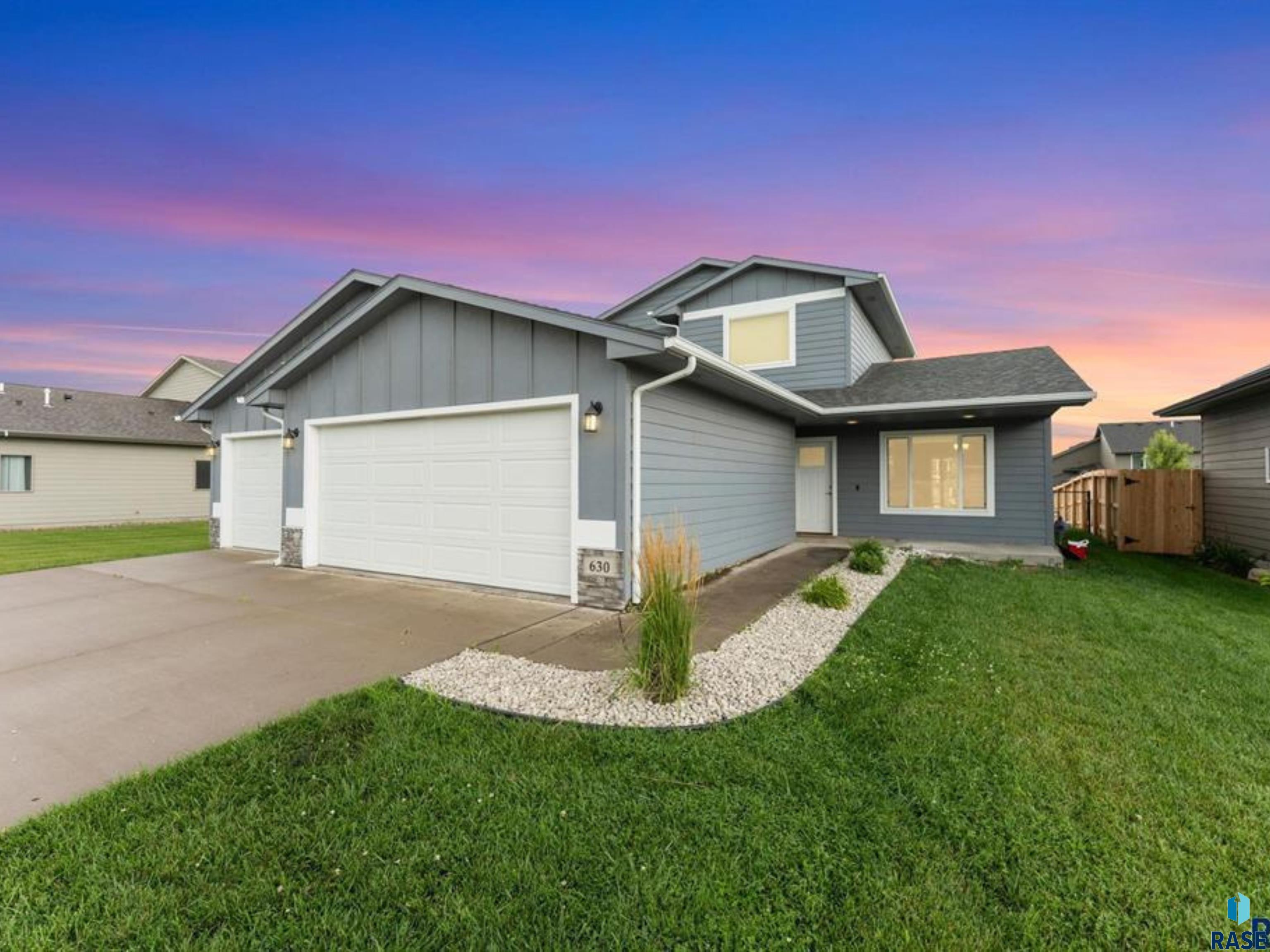 main property photo 0