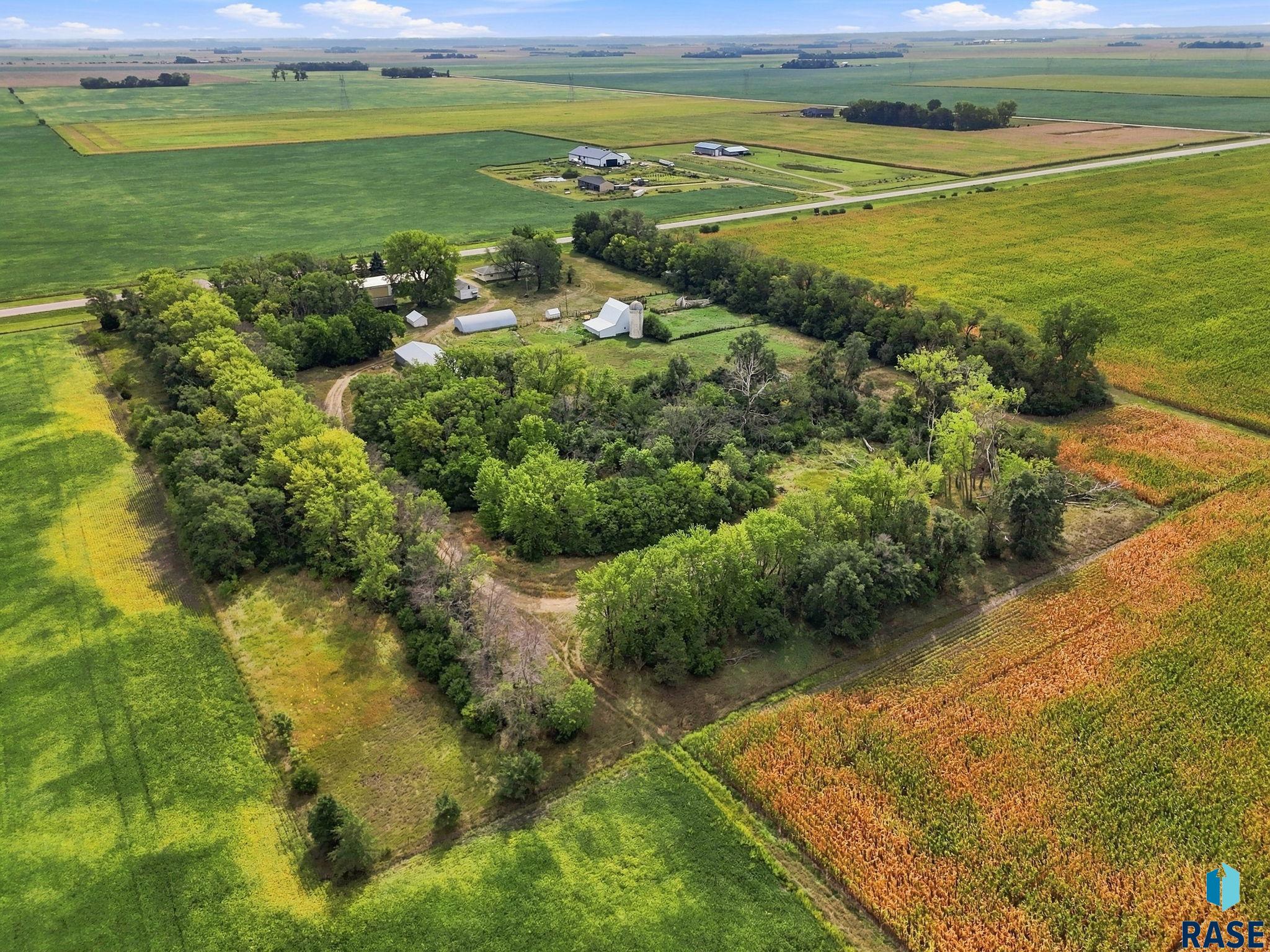 main property photo 21