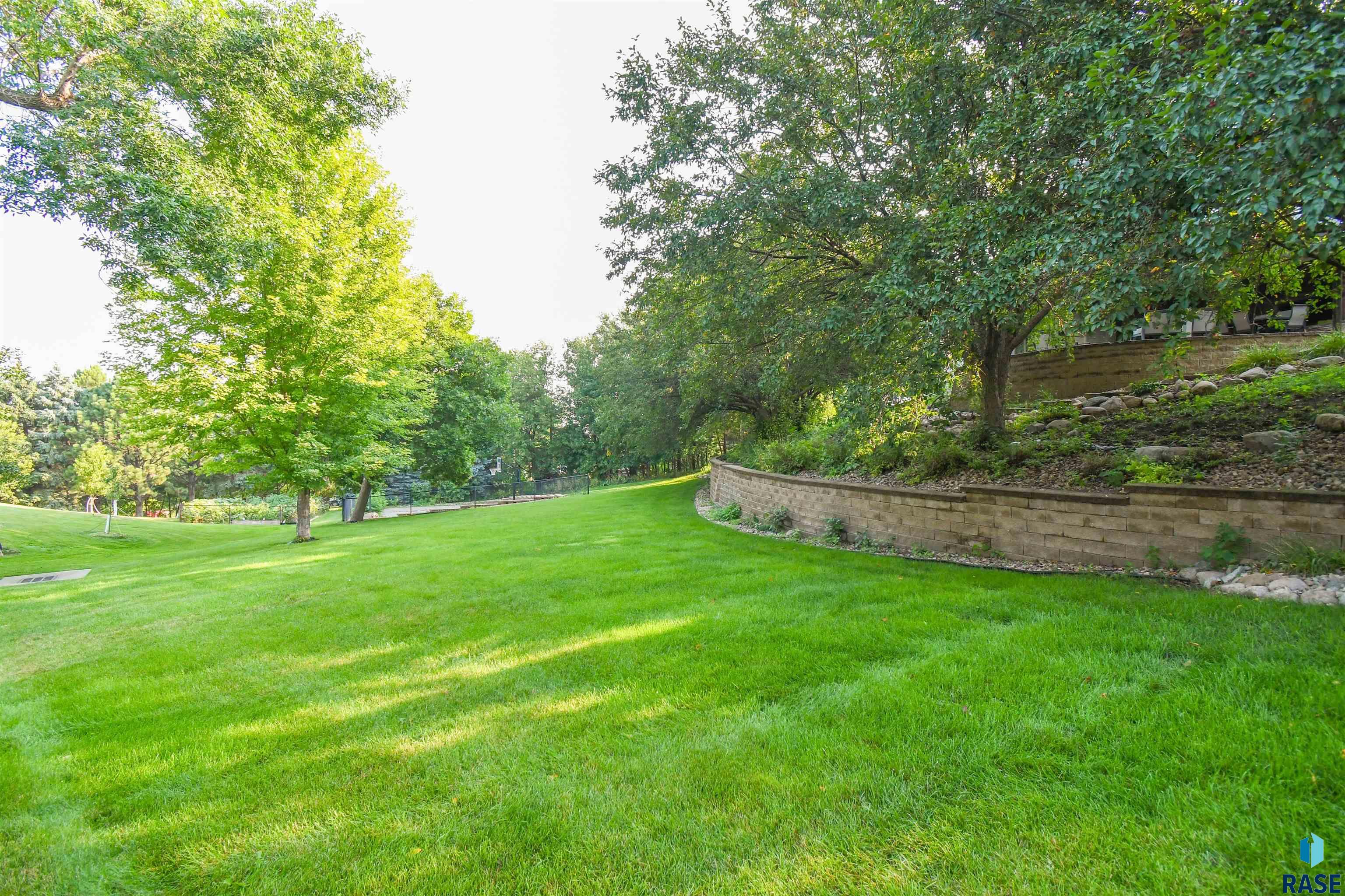 main property photo 74