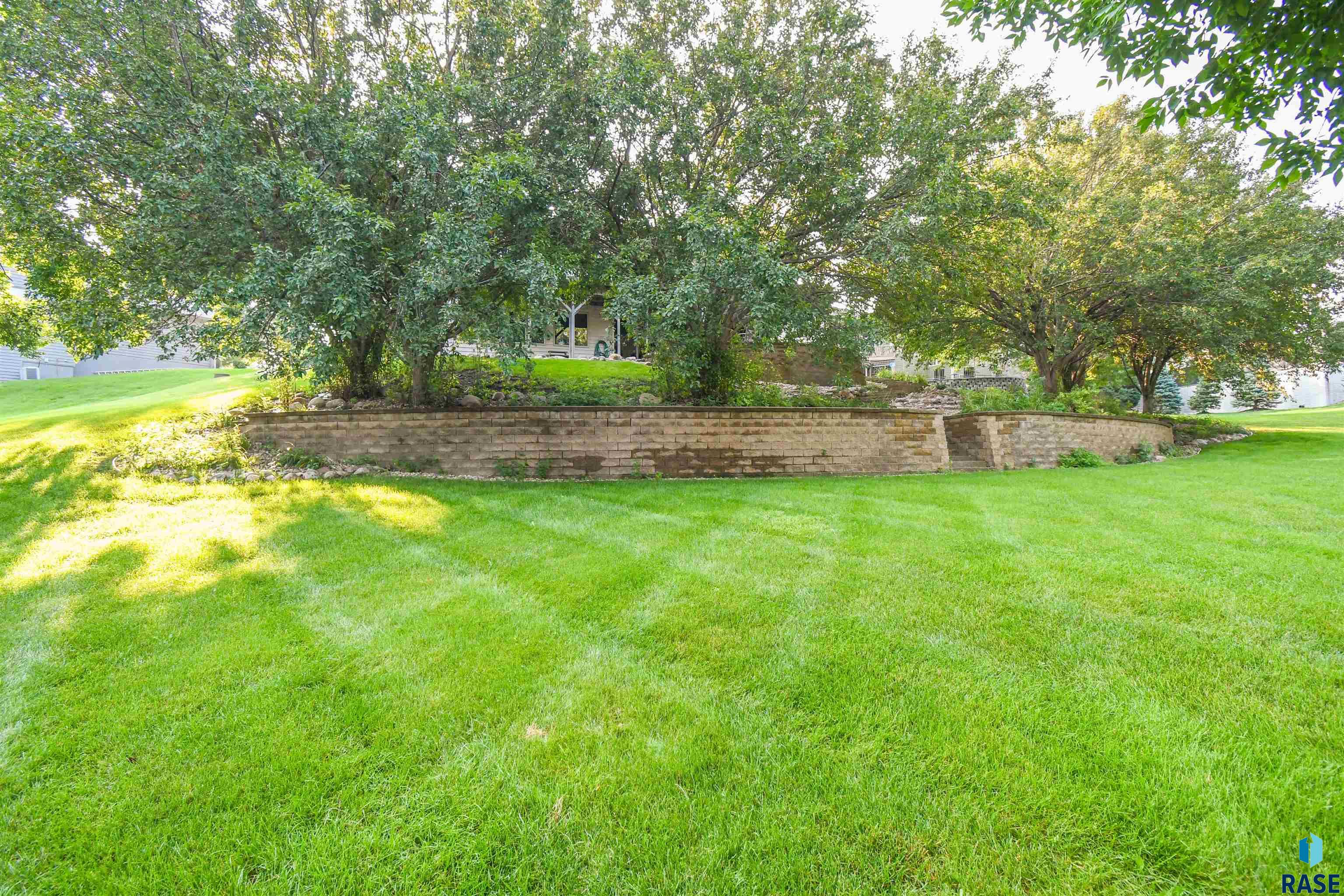 main property photo 76