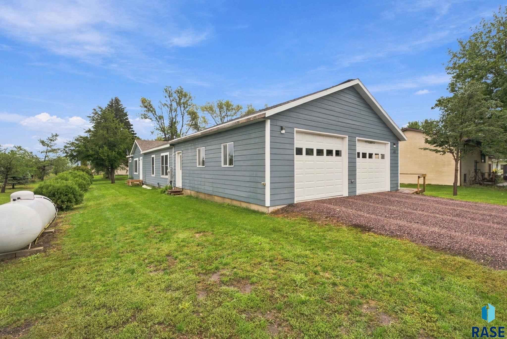 main property photo 0