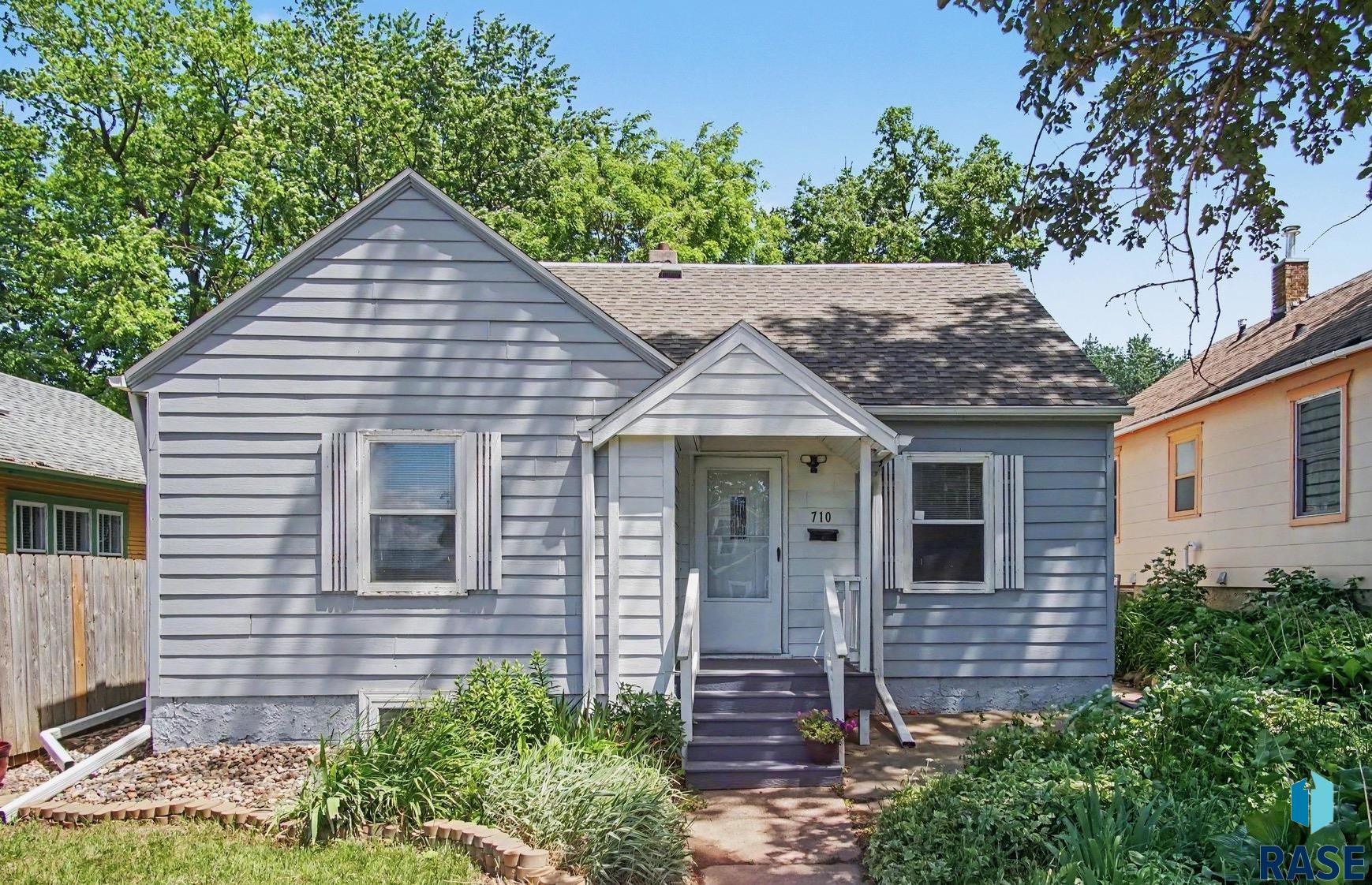 main property photo 0