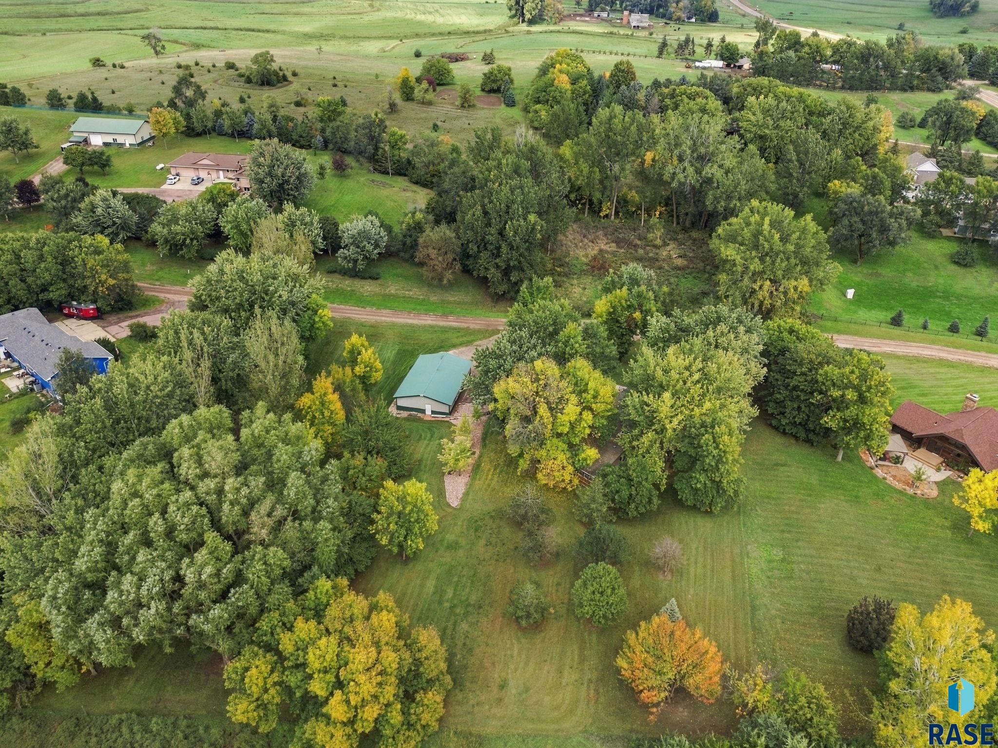main property photo 45