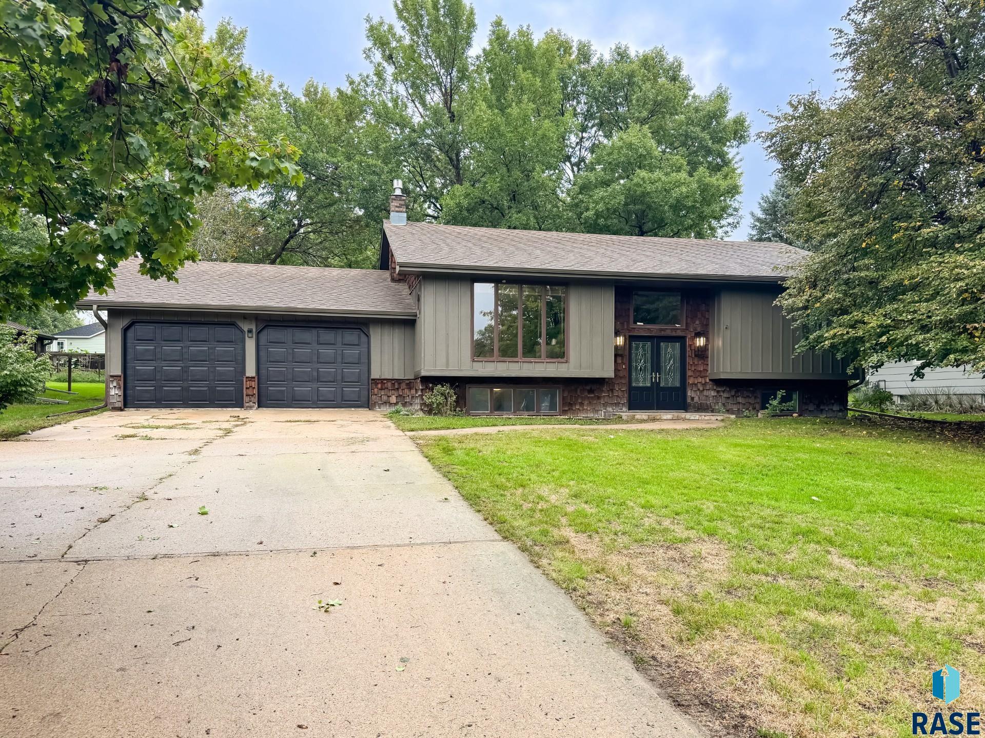 main property photo 0