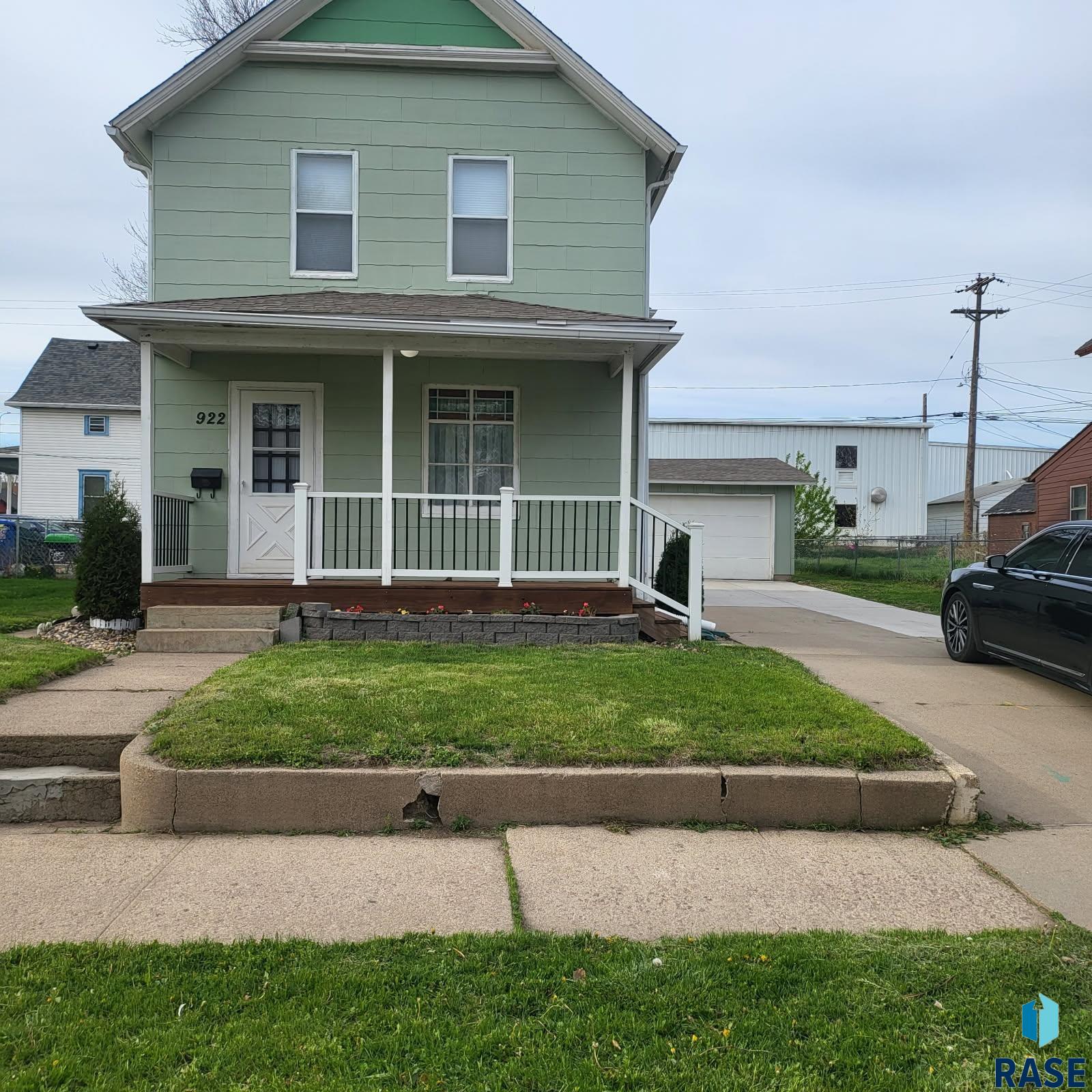 main property photo 0