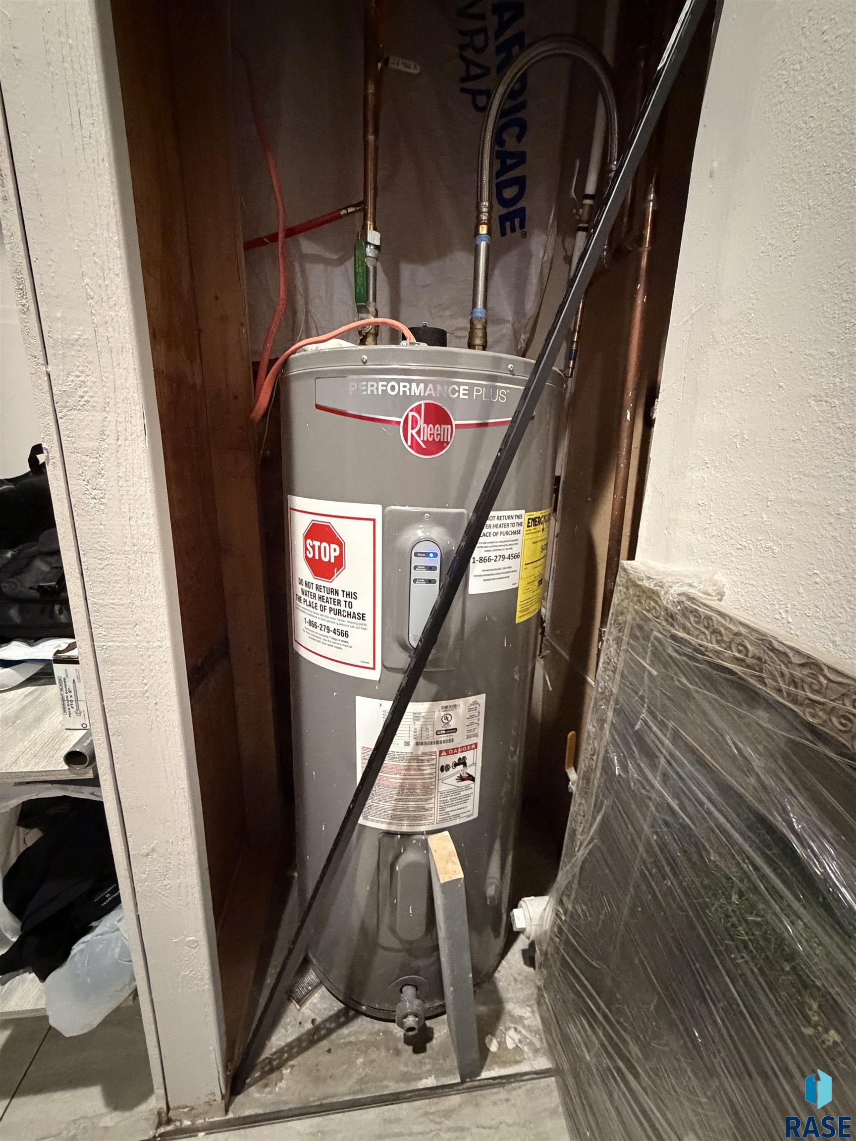 main property photo 41
