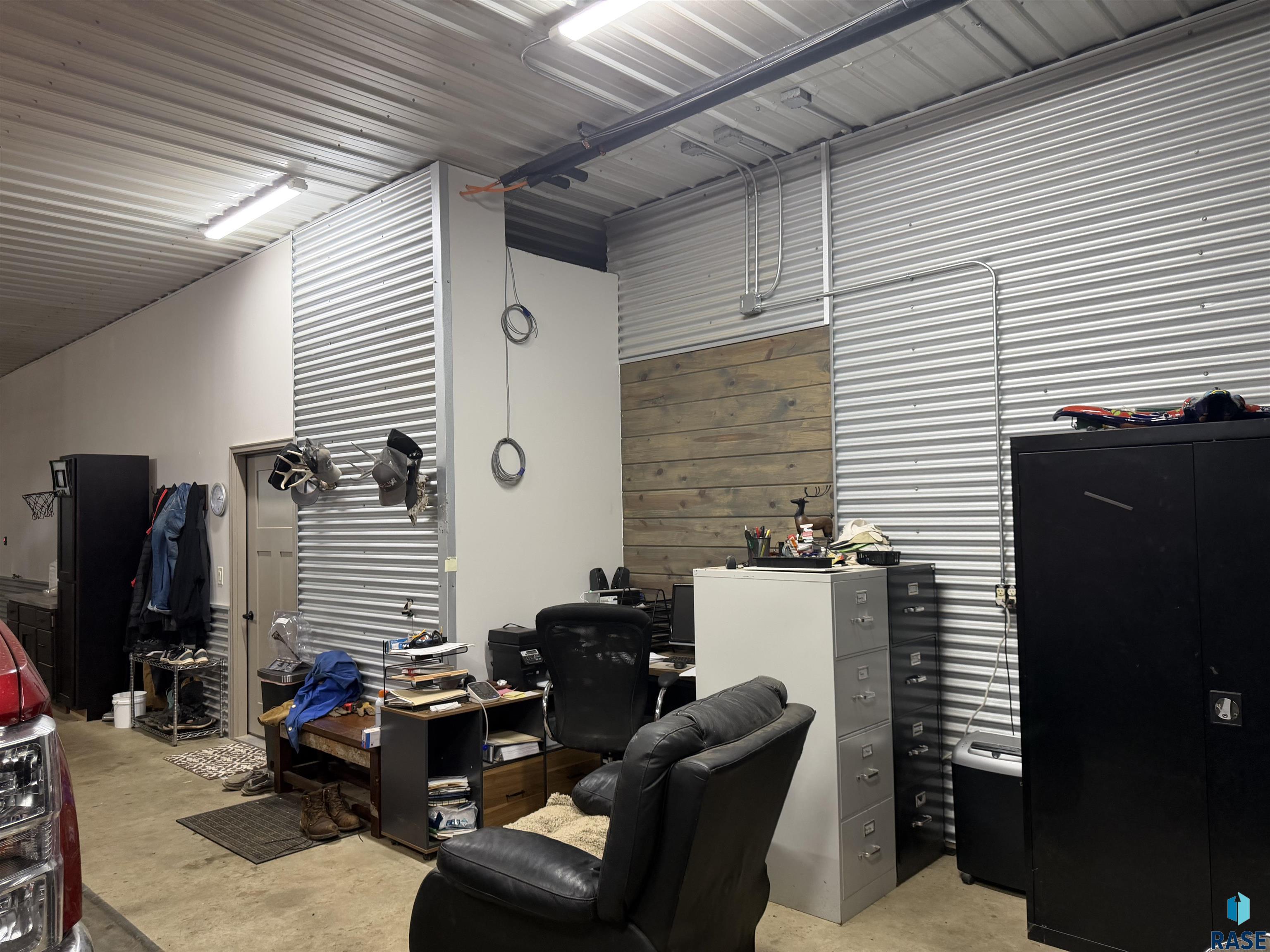 main property photo 44