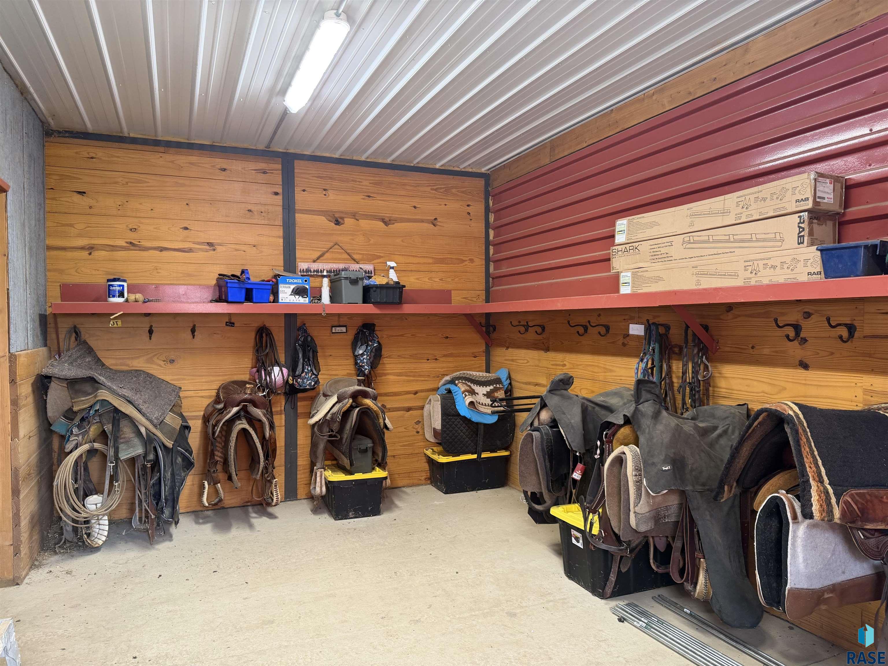 main property photo 60