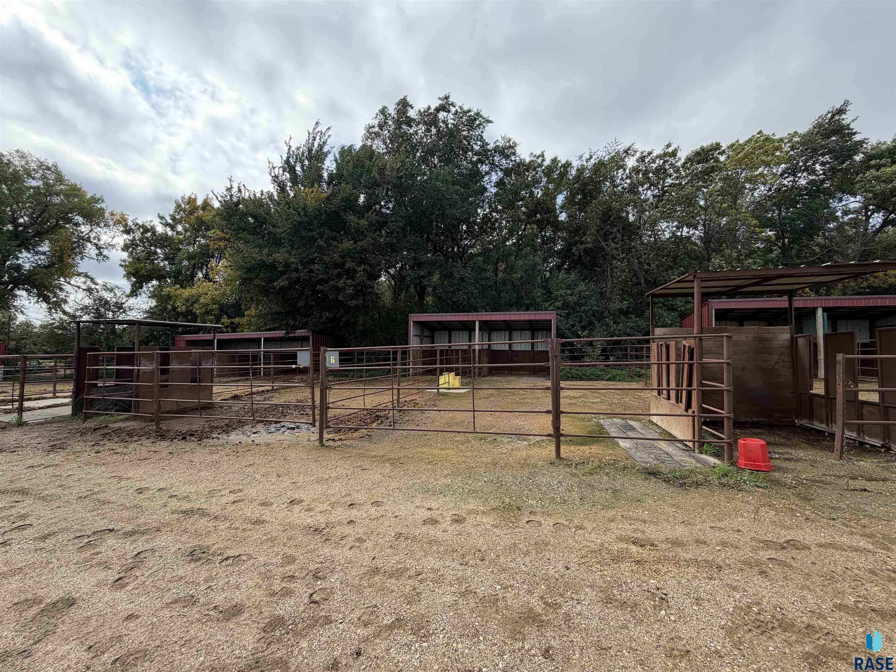 main property photo 70