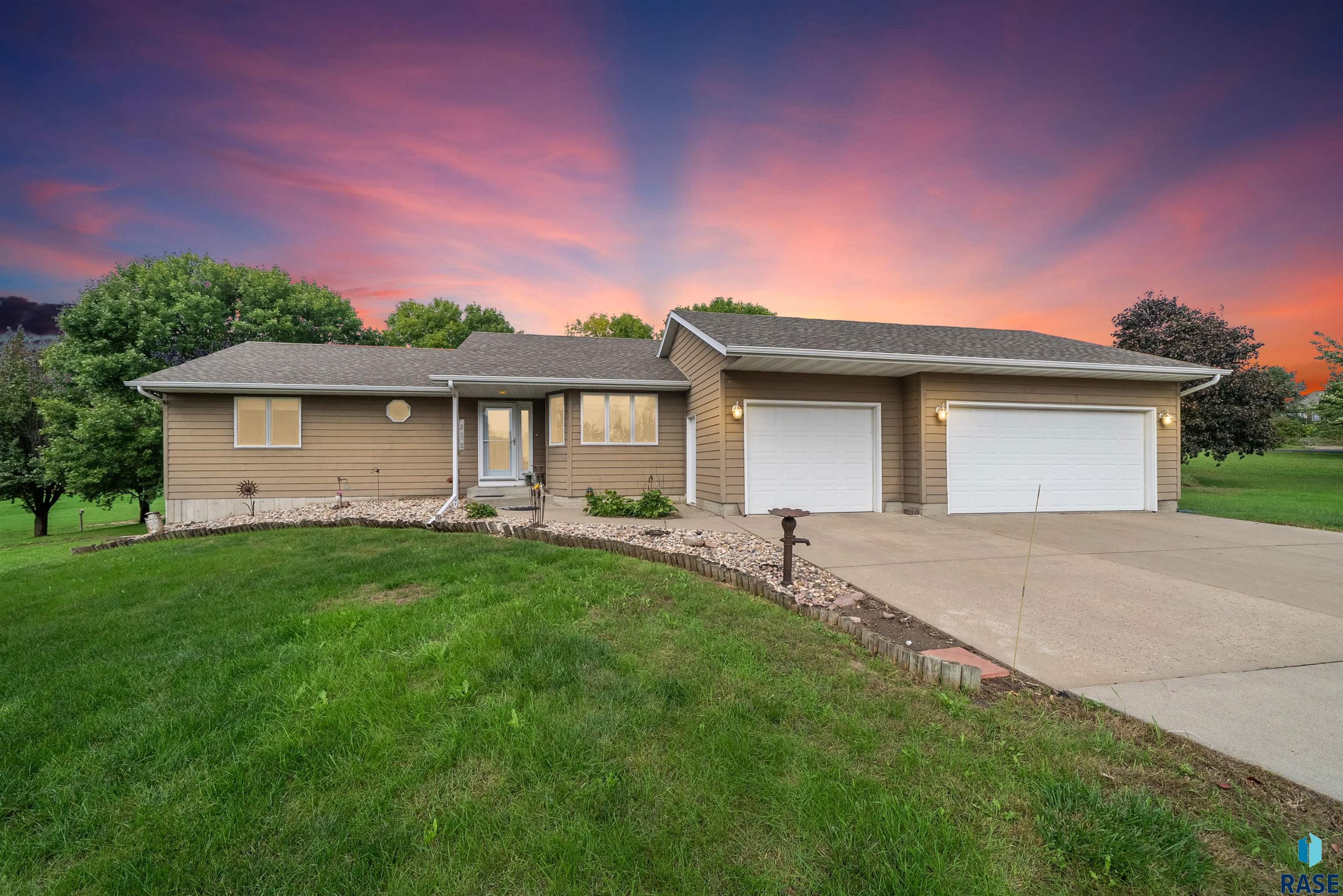 main property photo 0