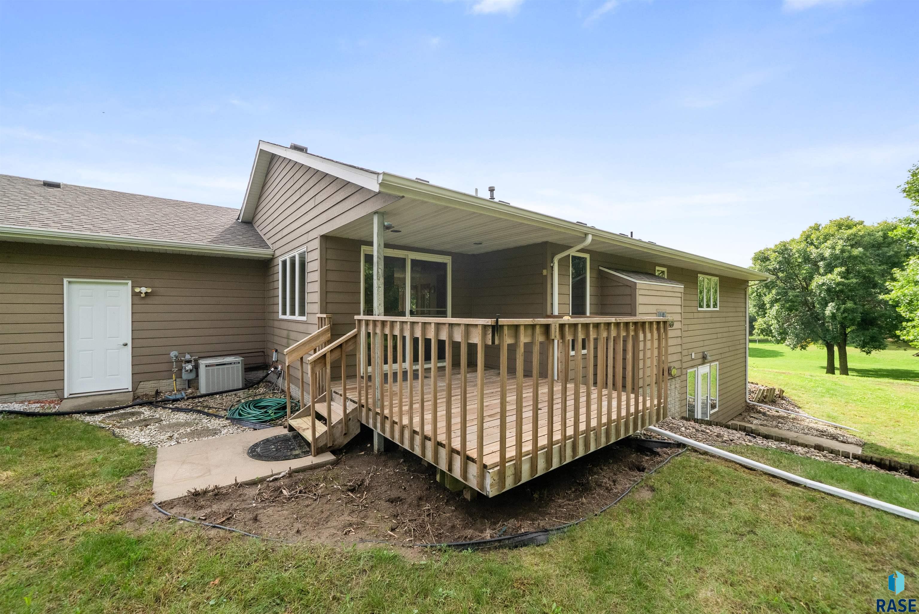main property photo 54