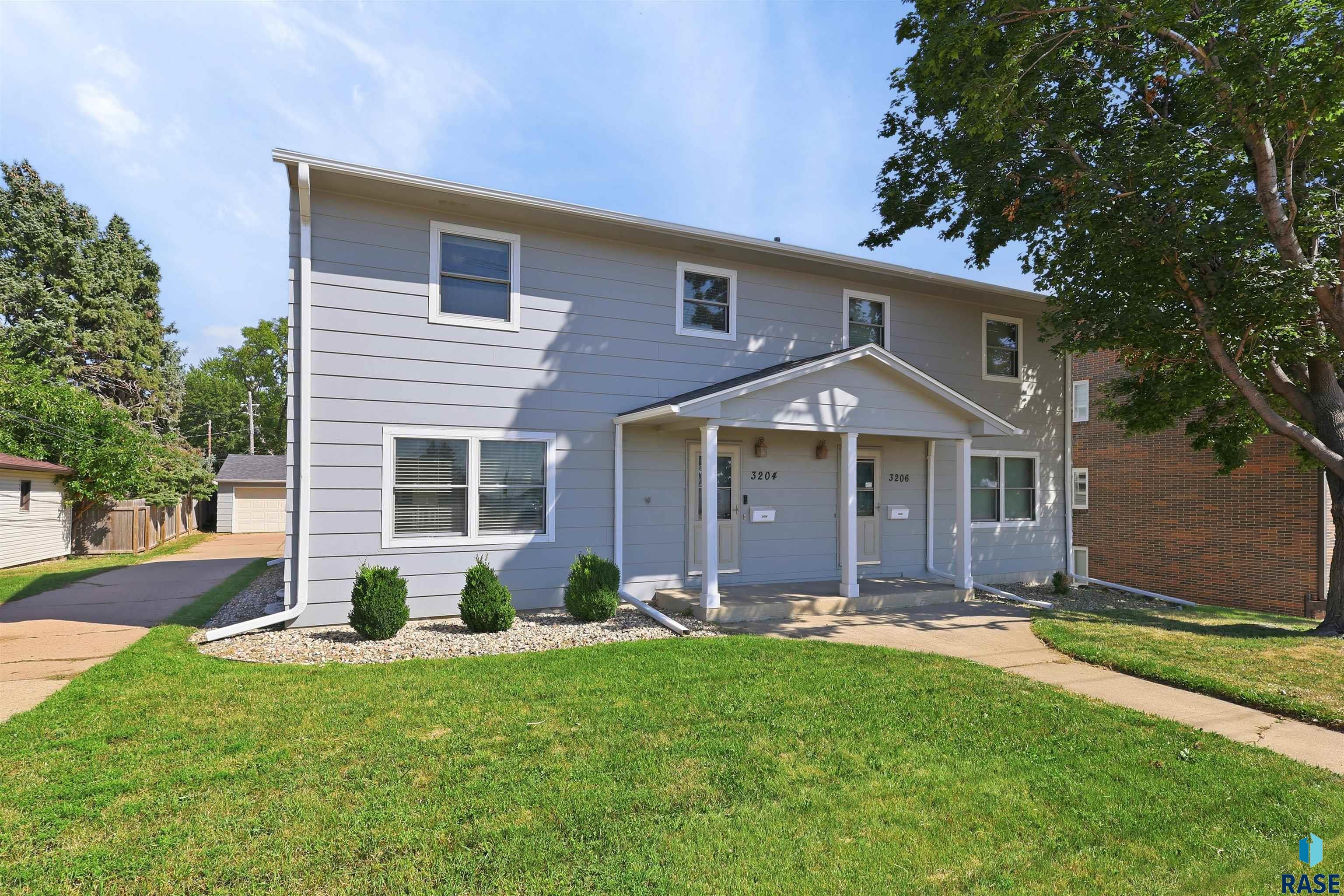 main property photo 0