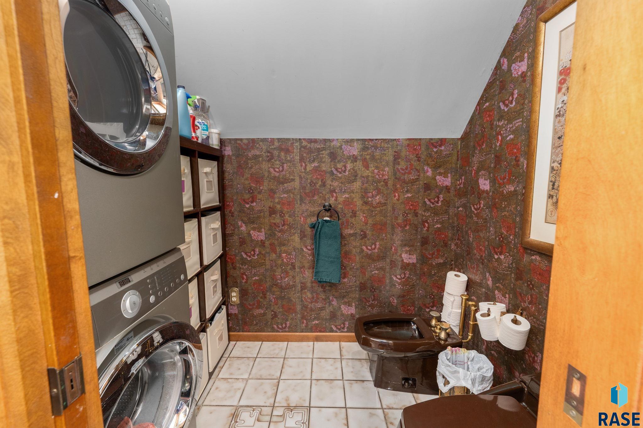 main property photo 59