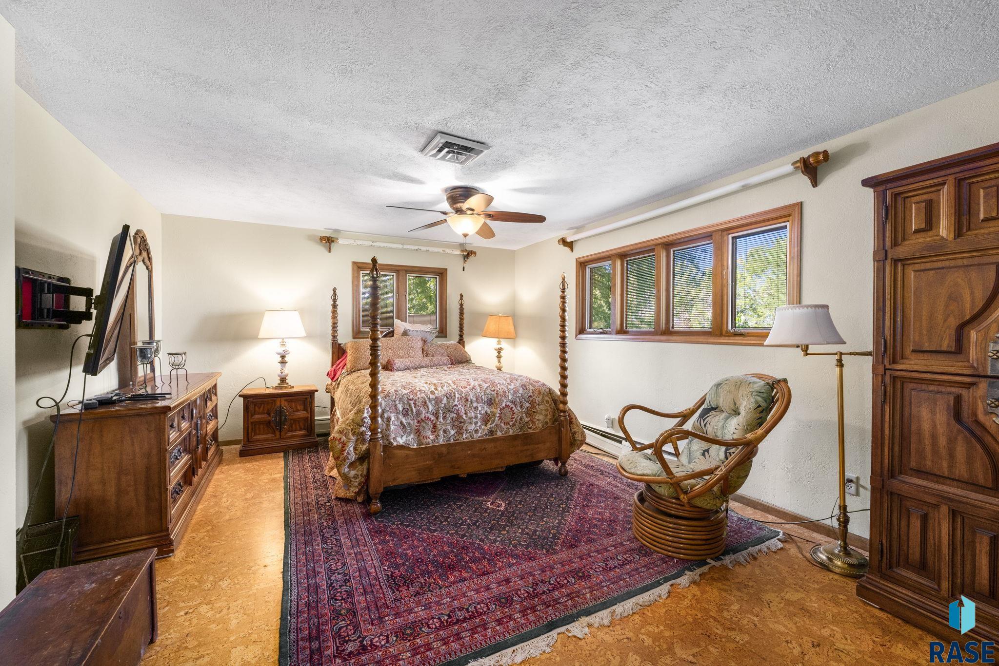 main property photo 67